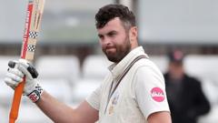 Champions Surrey finish with draw at Essex