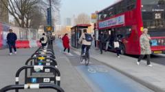 London cycleway plan to go ahead after pause