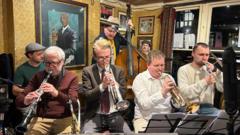 Jazz musicians recreate 46-year-old pub record