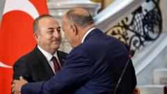 Türk Dışişleri Bakanı Çavuşoğlu Mısır'da
