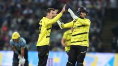 Gloucestershire stun Bears to reach T20 Finals Day