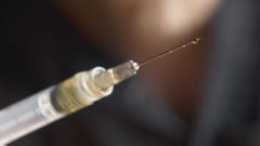 Oklahoma inmate dies after 'botched' lethal injection - BBC News