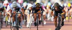 Gioriga Bronzini beats Marinne Vos to win the Women's Grand Prix in London
