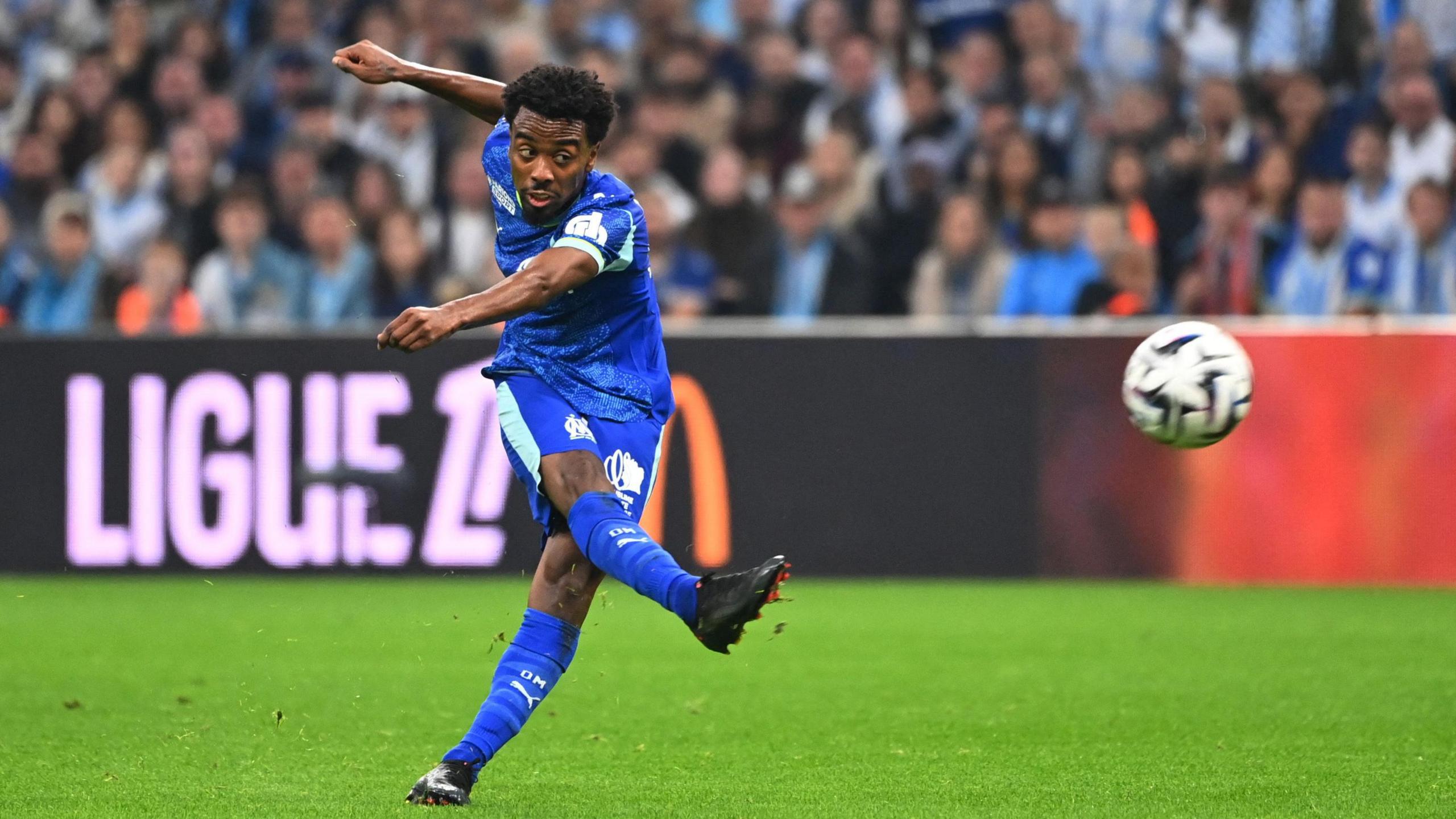Marseille midfielder Angel Gomes scores free-kick