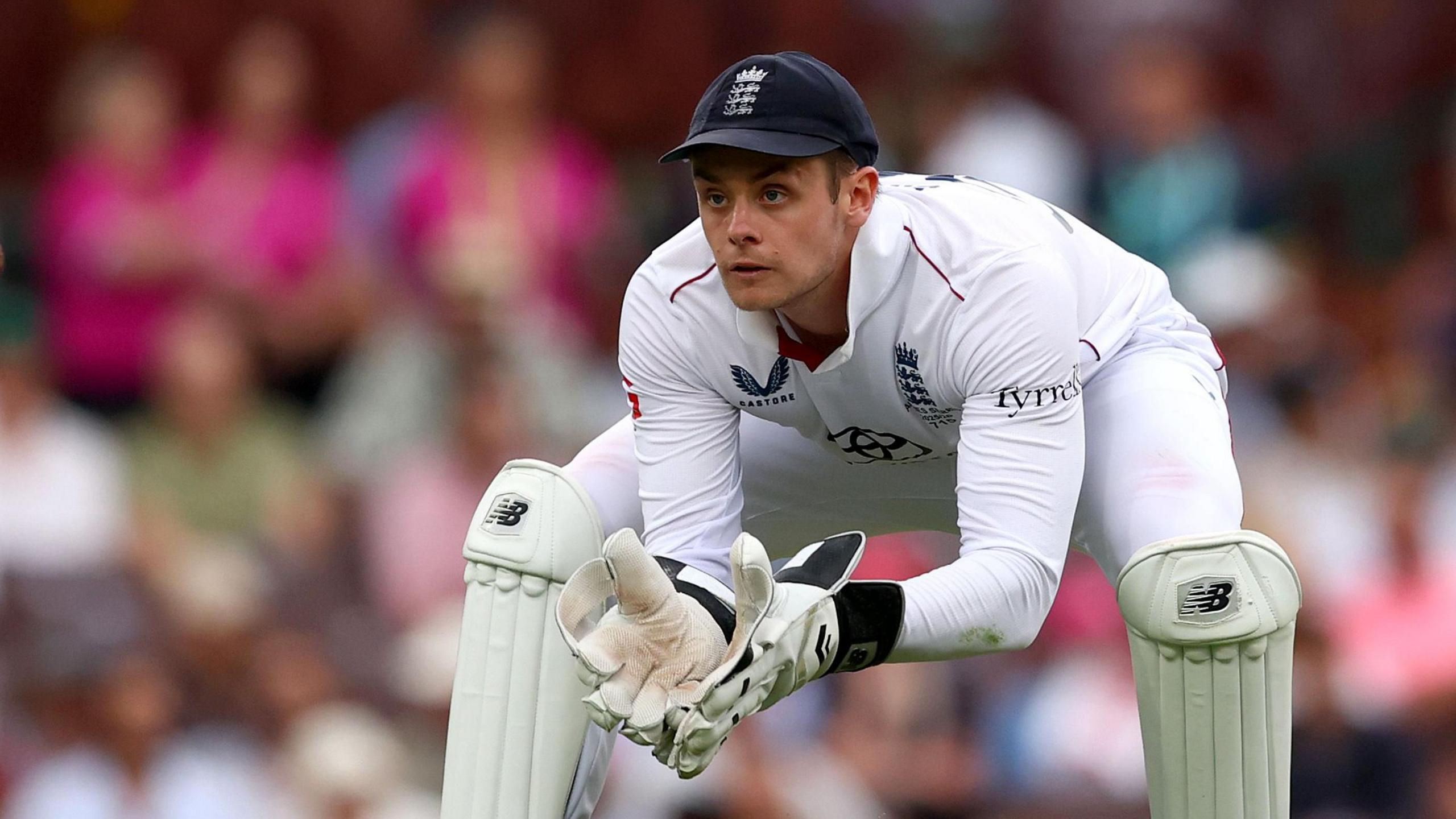 Jamie Smith keeping wicket for England in The Ashes 