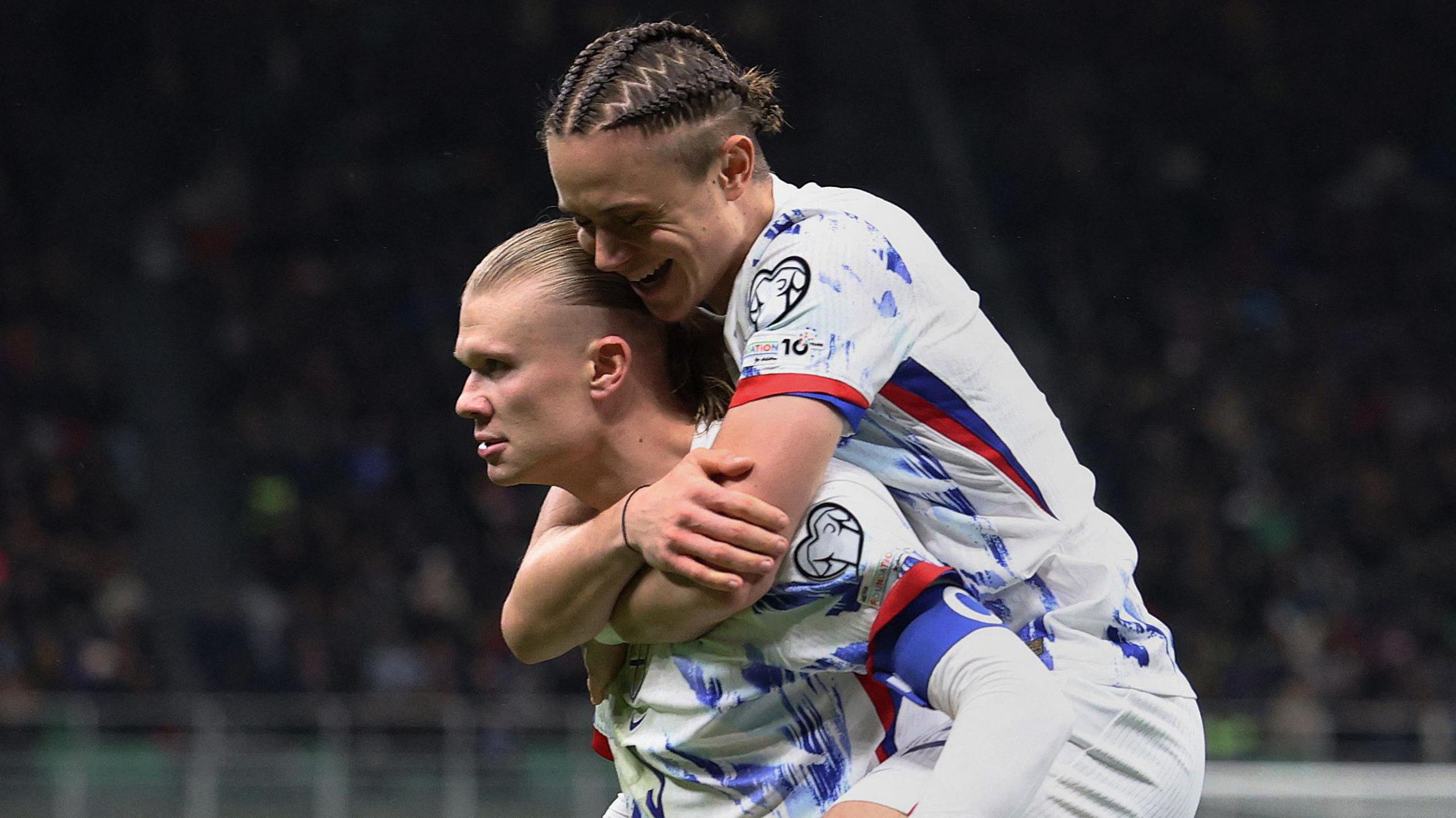 Norway celebrate securing victory over Italy 