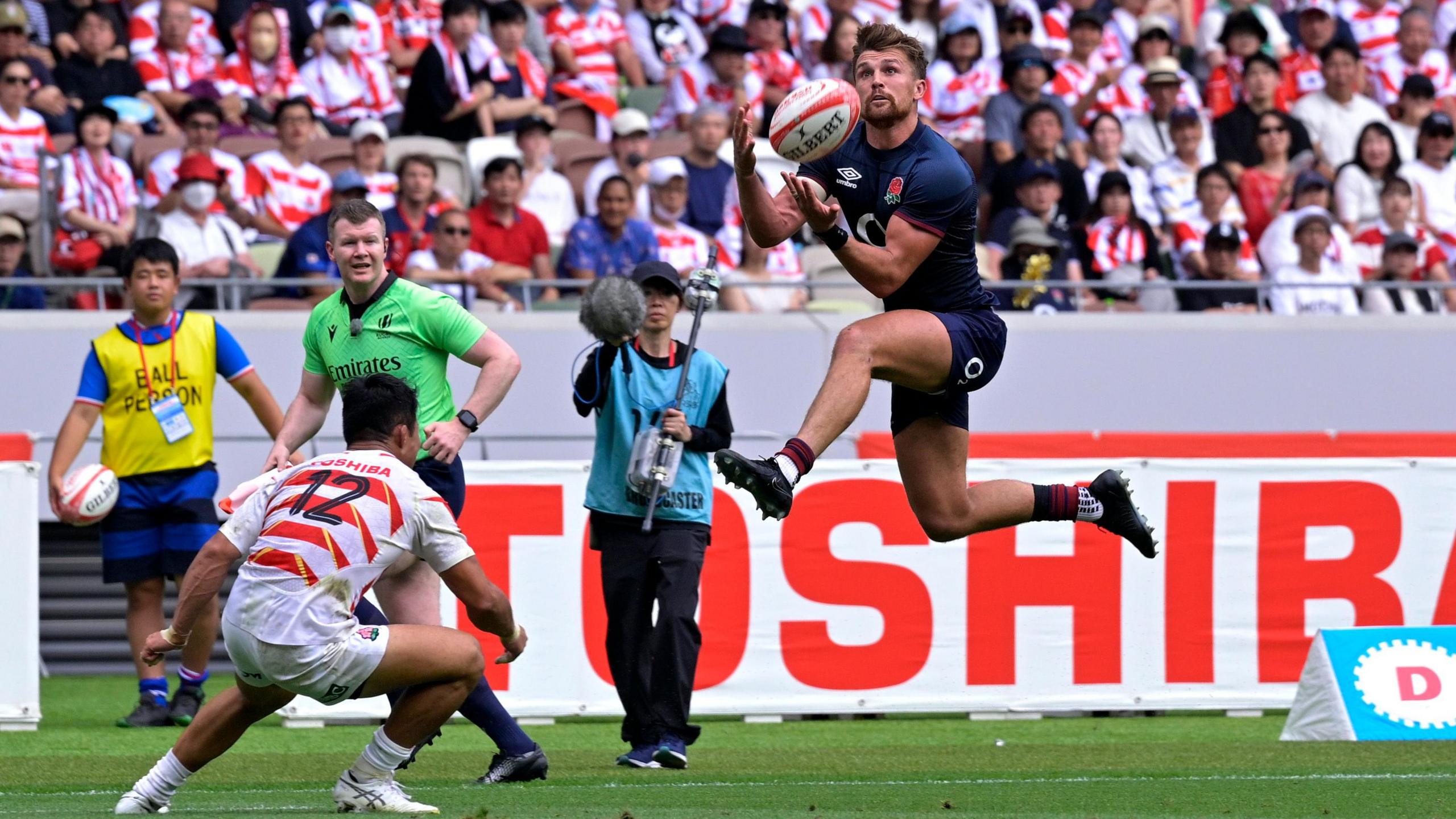 Henry Slade takes the ball before scoring his try