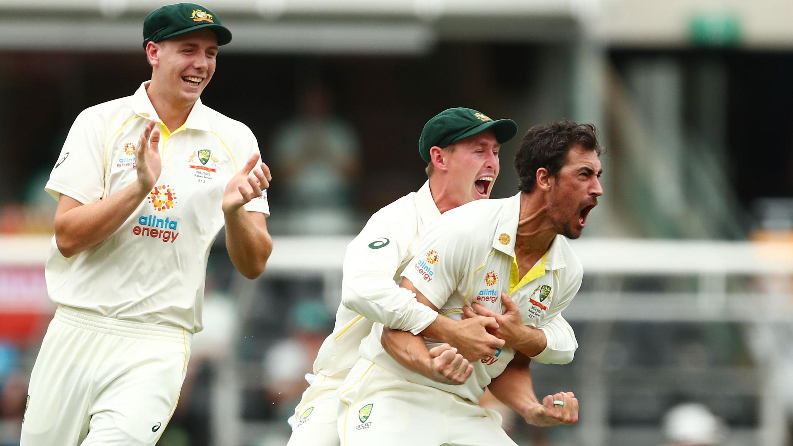 Mitchell Starc celebrates wicket of Rory Burns