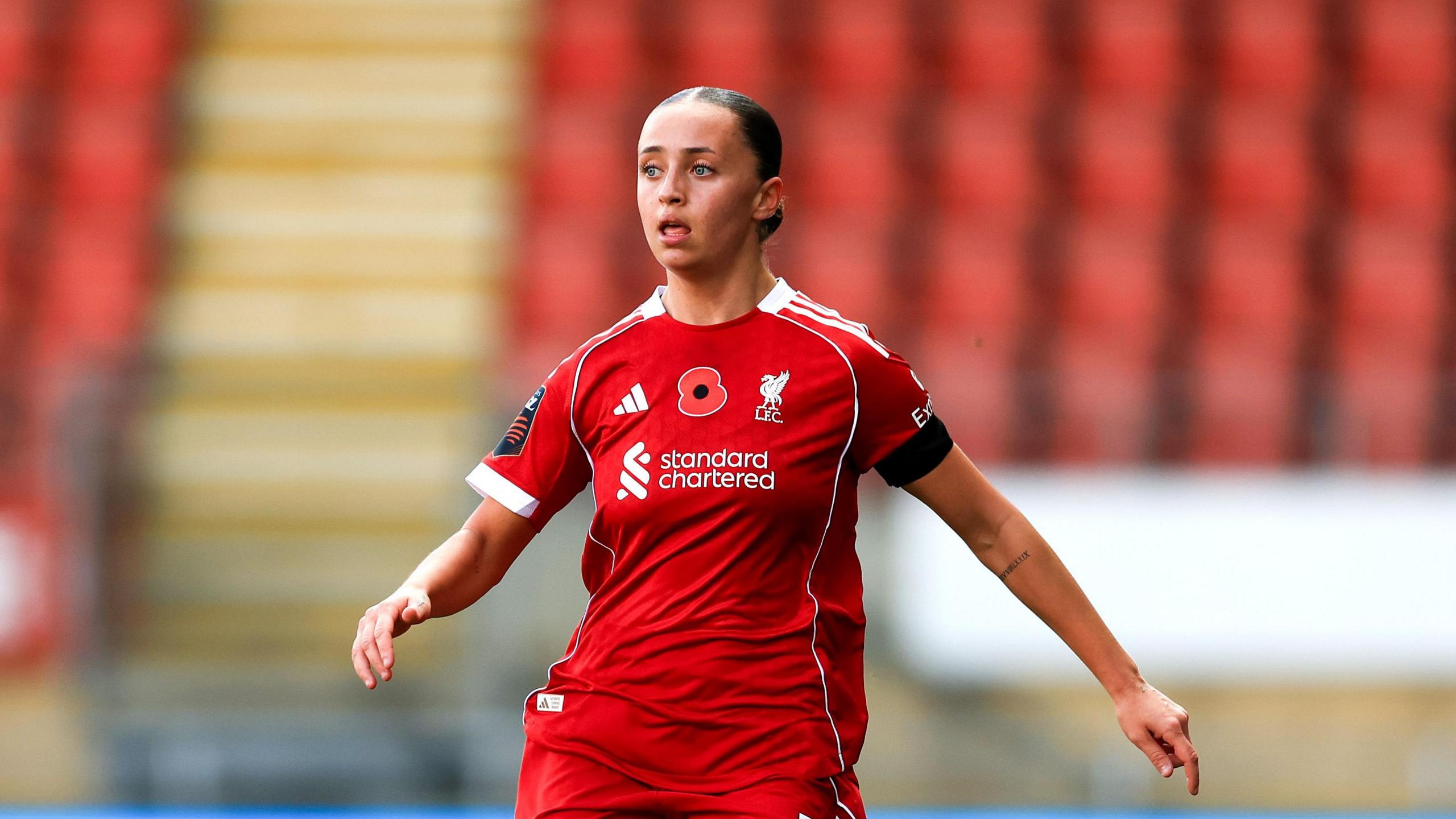 Mia Enderby playing for Liverpool against Tottenham