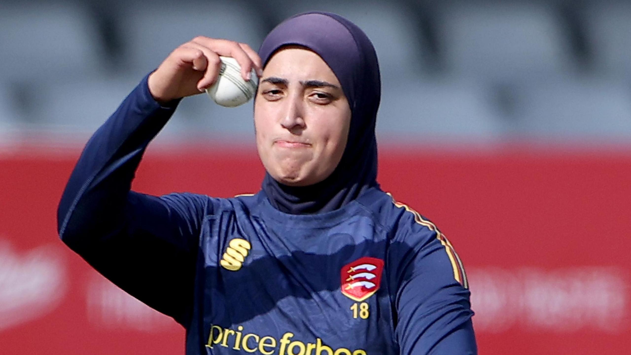 Abtaha Maqsood bowling for Essex against Durham