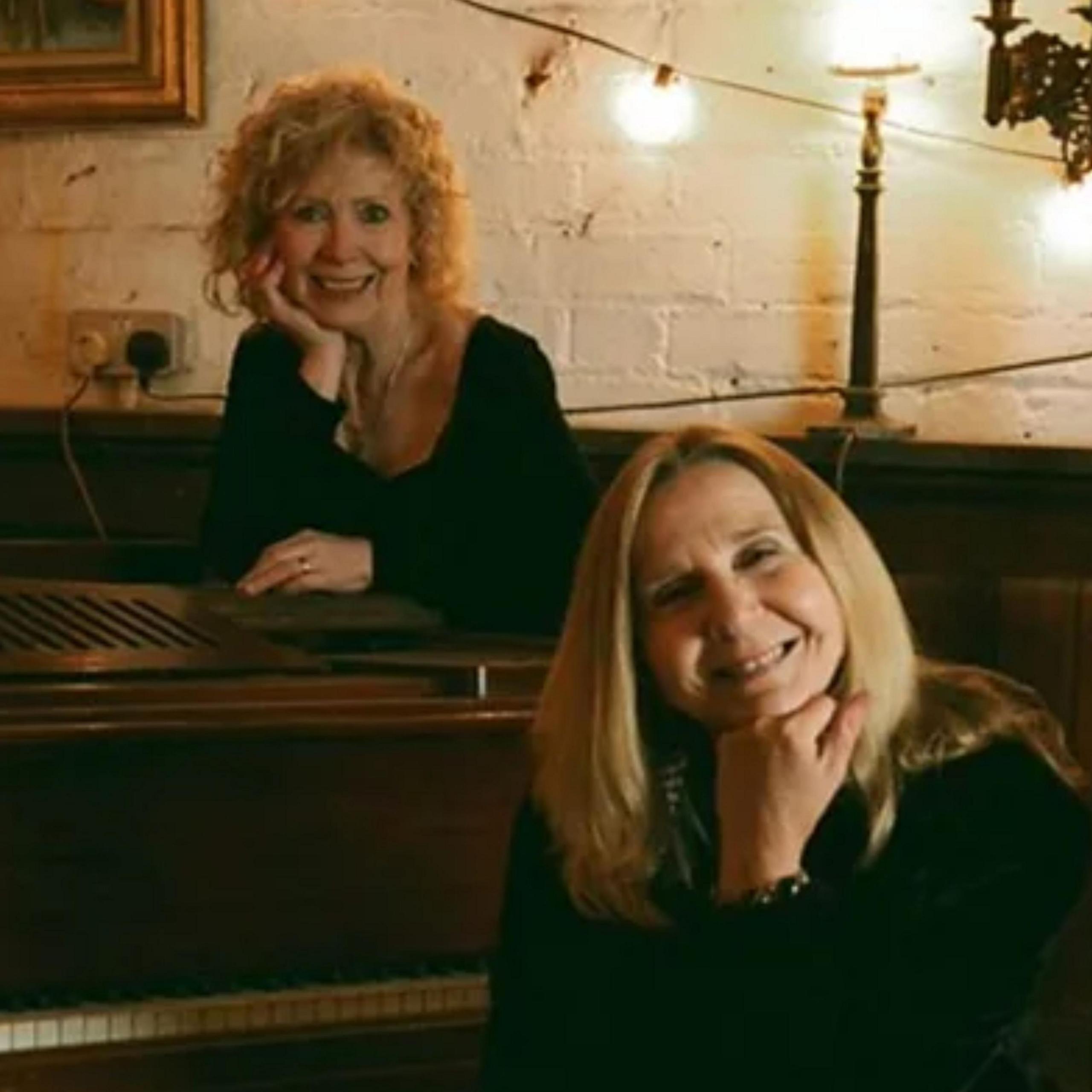 Siân James a Sioned Webb