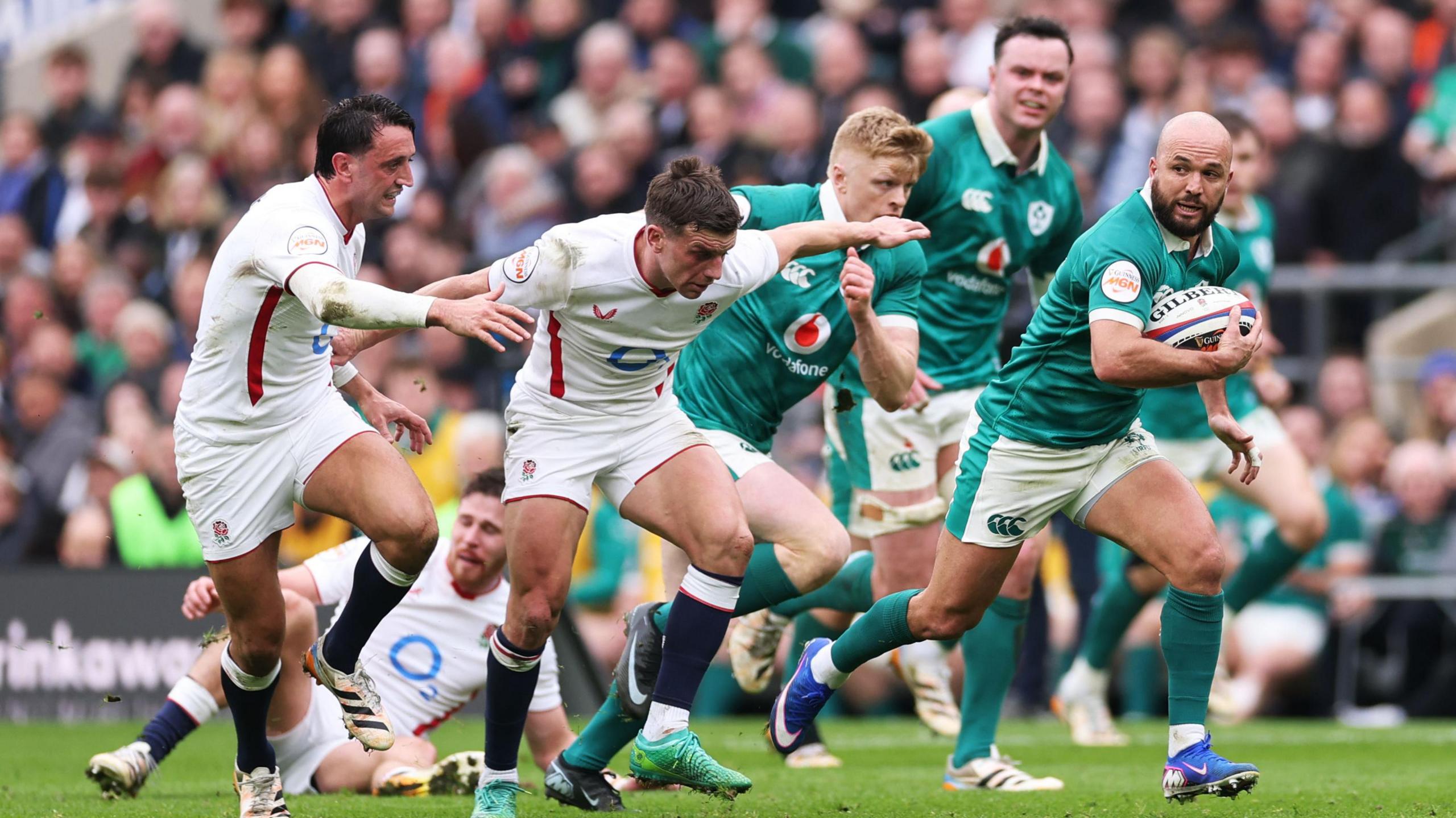 Jamison Gibson-Park's quick-thinking helped him break free to score Ireland's first try