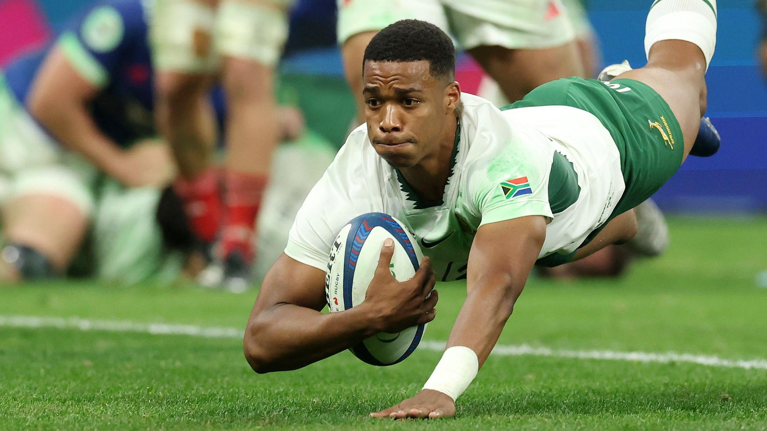 Grant Williams scores for South Africa