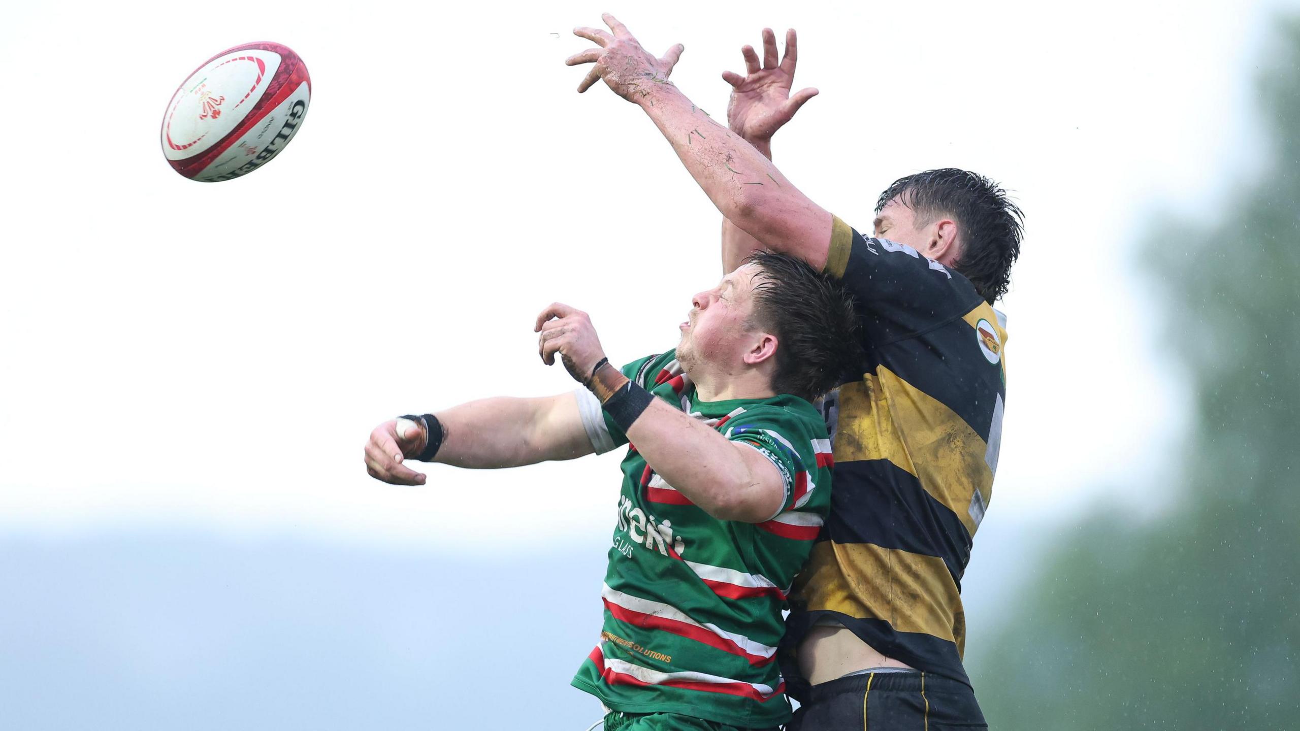 Ebbw Vale and Newport compete for a line-out