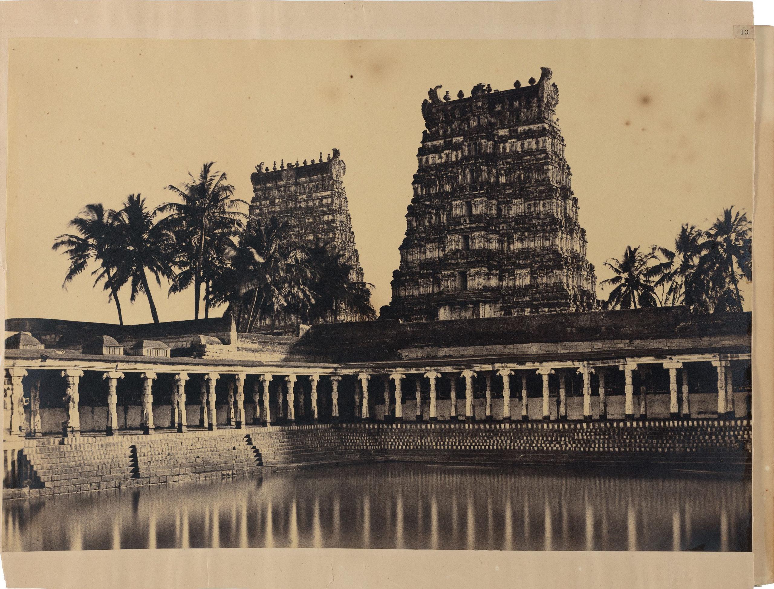 Linnaeus Tripe 
The Great Pagoda, View of the Sacred Tank in 
the Great Pagoda
(Minakshi Sundareshvara Temple, Madurai)
Silver albumen print from waxed paper 
negative mounted on paper, 1858
