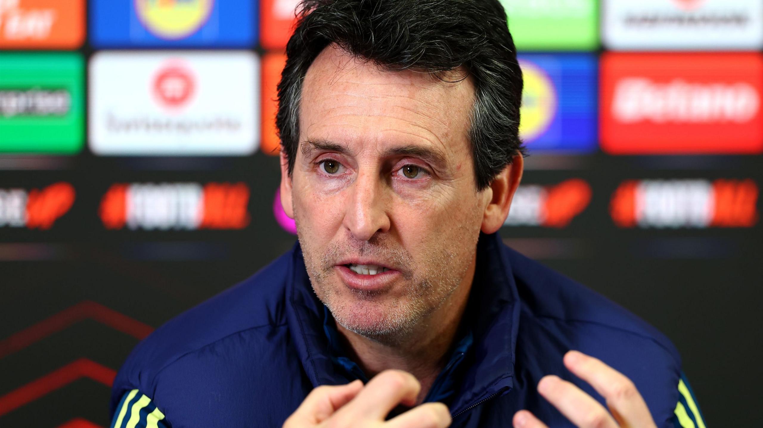 Unai Emery speaks at a press conference