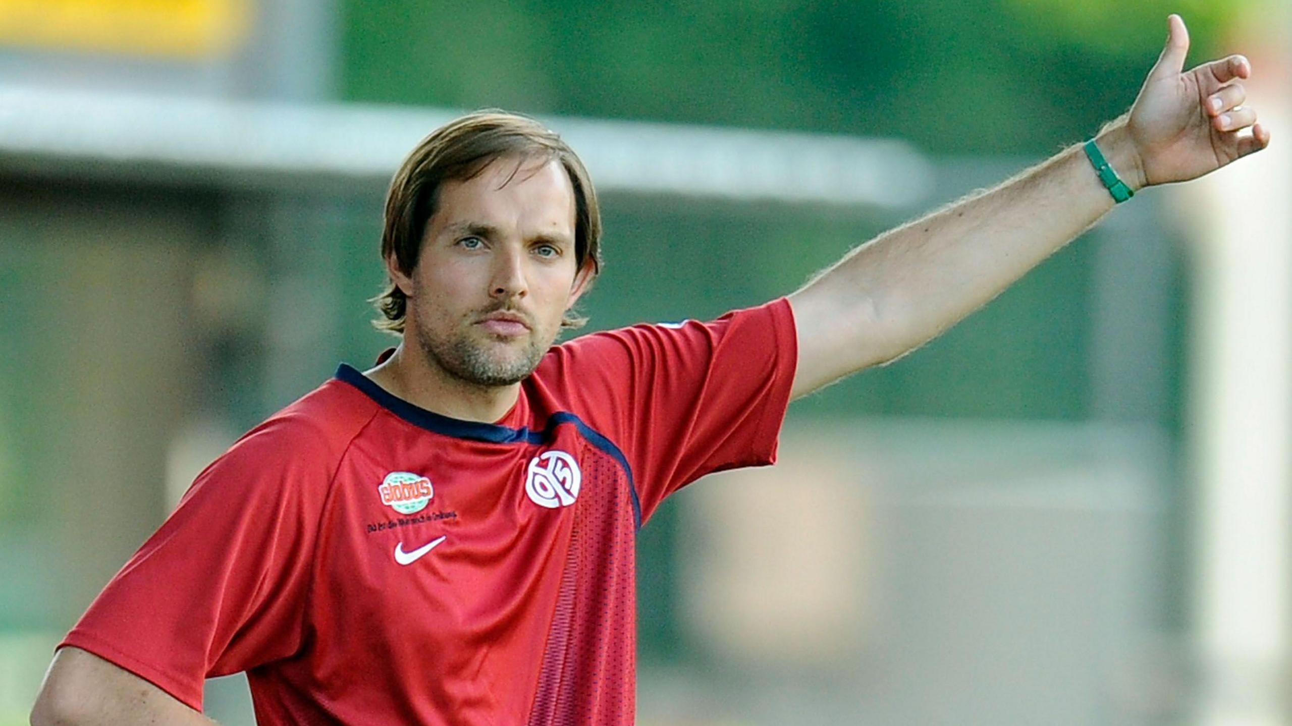 Thomas Tuchel directs his team while in charge of Mainz