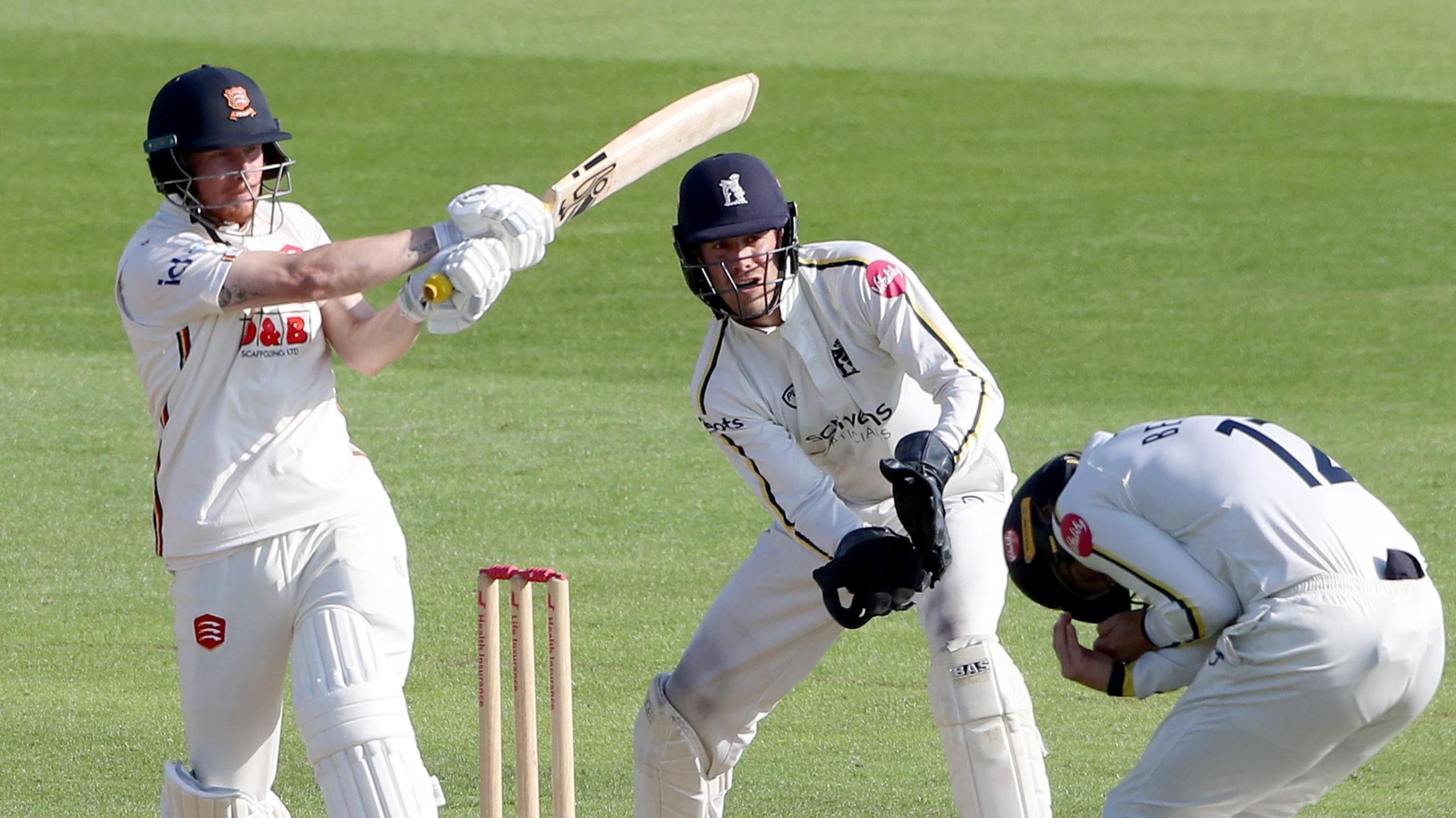 Jordan Cox batting for Essex