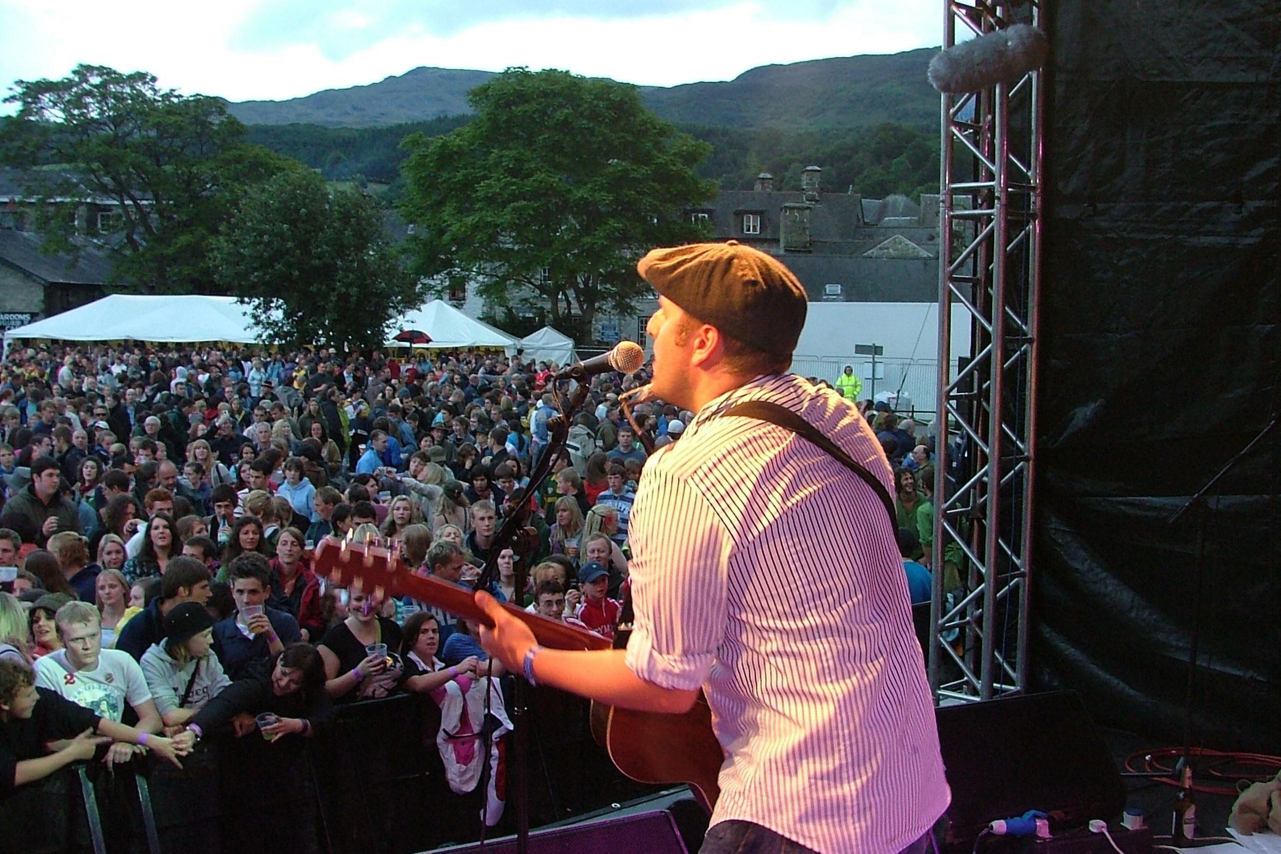 Gai Toms yn Sesiwn Fawr