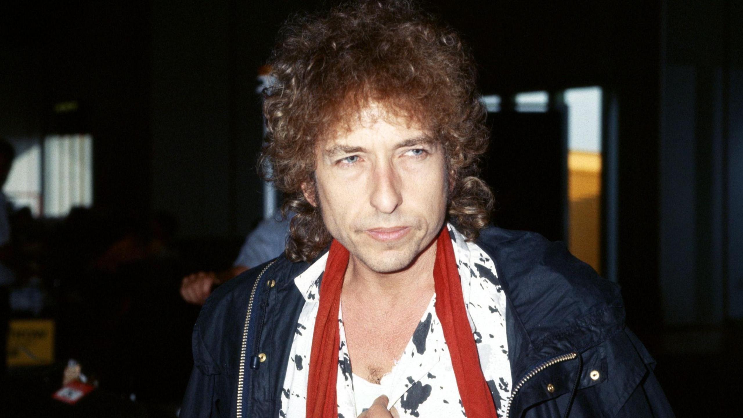 Singer Bob Dylan has sold his house in the Highlands for more than £4m