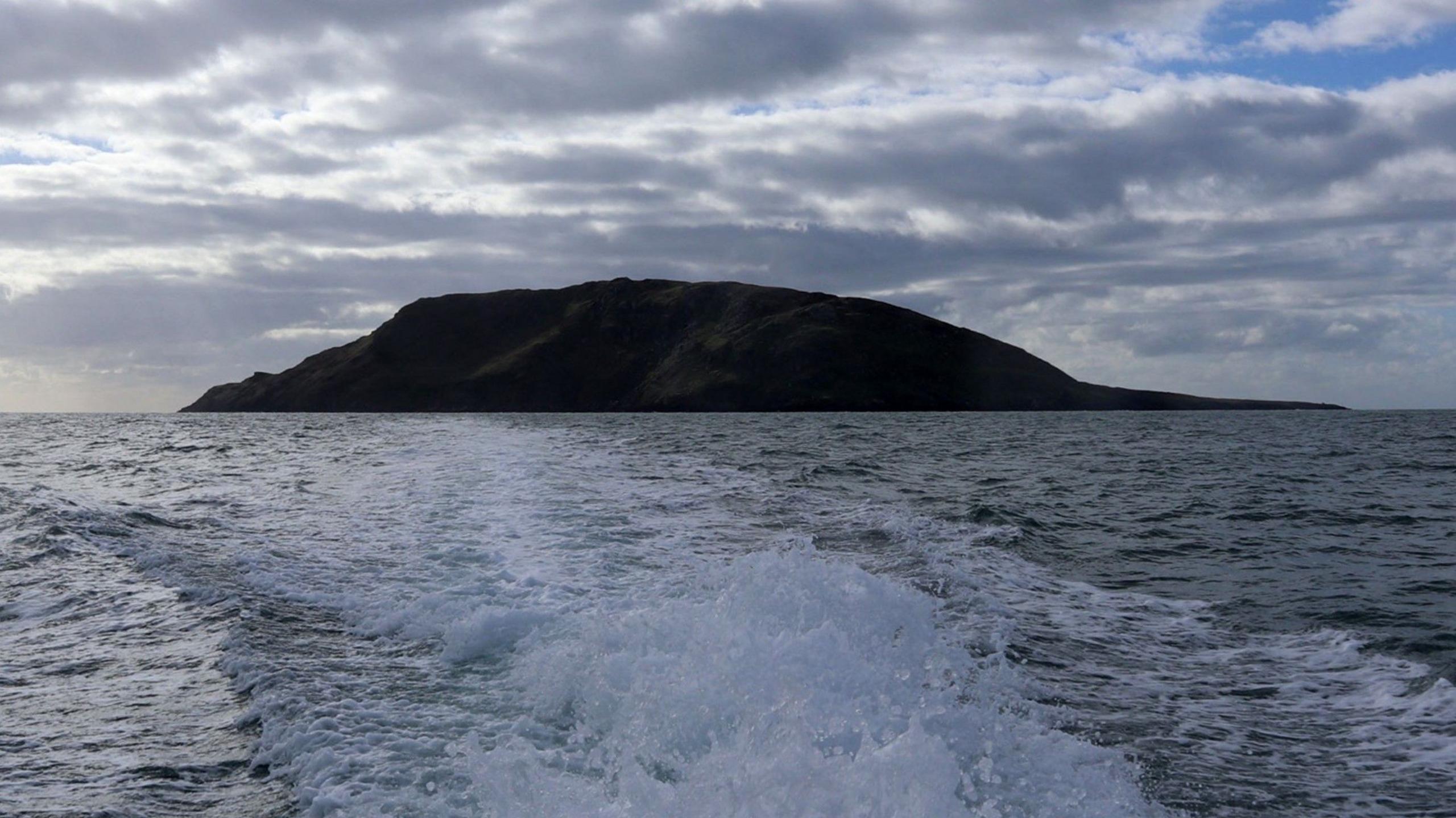 Ynys Enlli