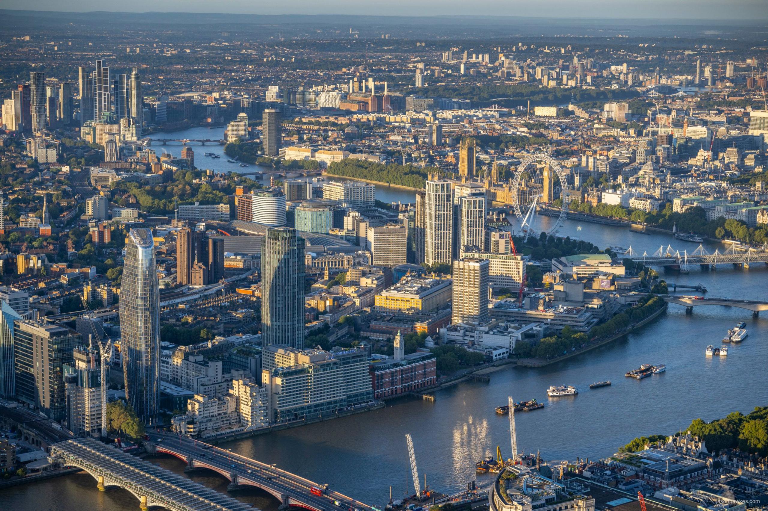 River Thames, showing Blackfriars Bridge in foreground and London Eye in background