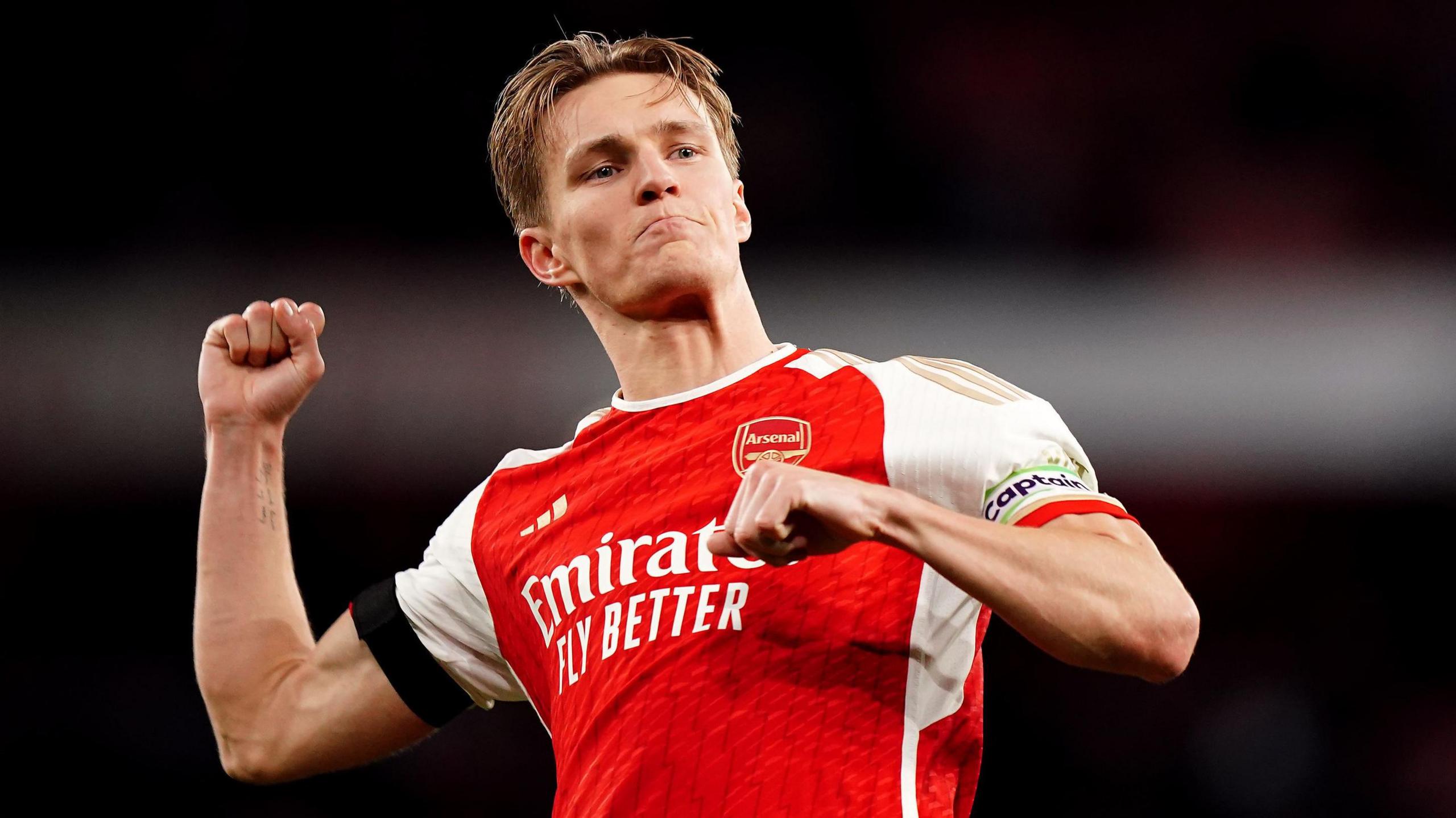 Arsenal 5-0 Chelsea: Martin Odegaard praised for performance - BBC Sport