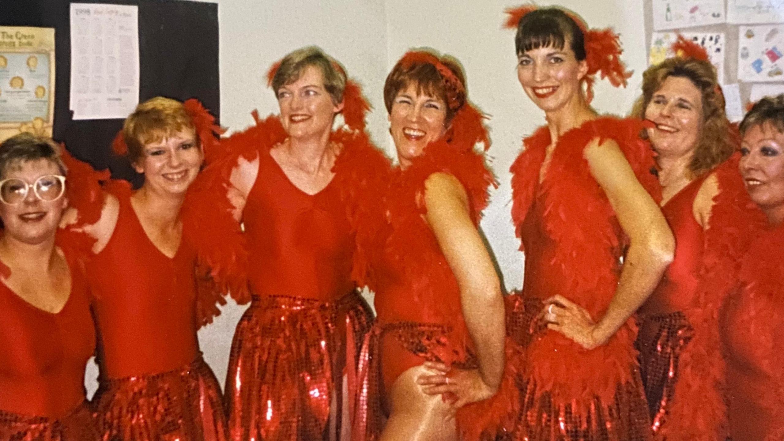 Jane and other dancers 