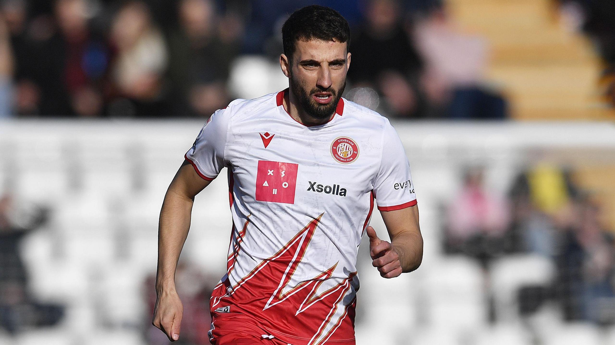 Stevenage midfielder Nick Freeman in action 