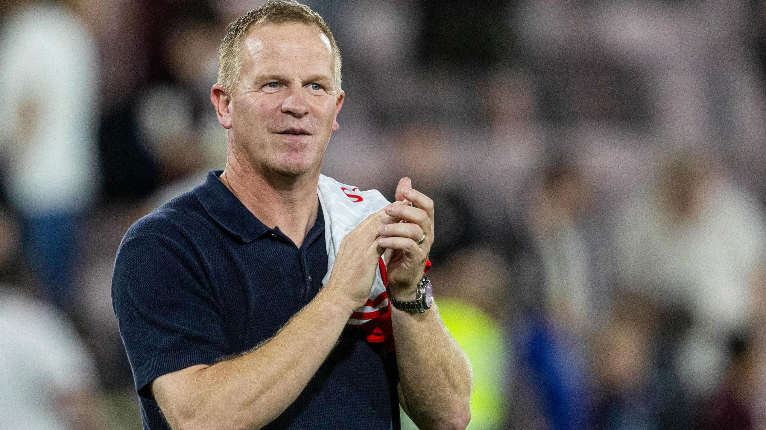 High-Quality Hearts 1-1 Benfica (agg 1-6): What Vrancken Said Abstract Illustration High-Quality Hearts 1-1 Benfica (agg 1-6): What Vrancken Said Abstract Illustration