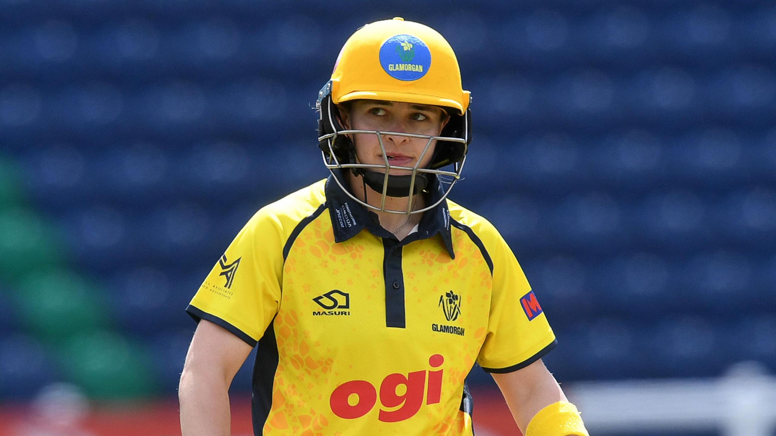 Bethan Gammon in action for Glamorgan