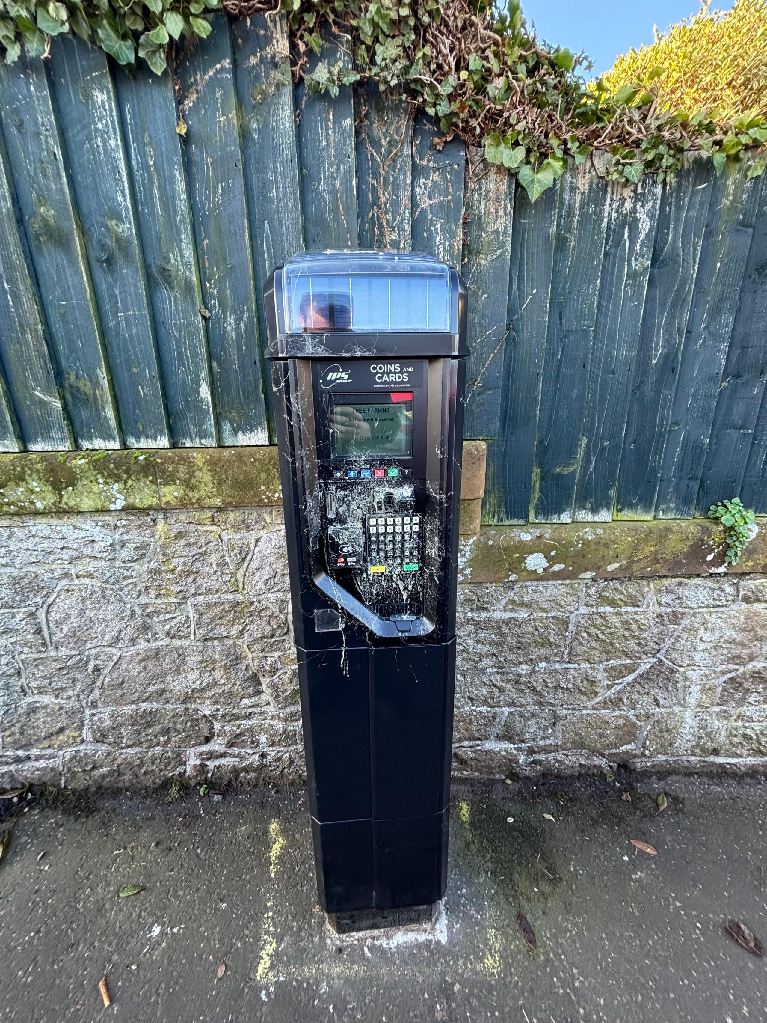 North Berwick faces 'unprecedented' hostility over parking meters - BBC ...
