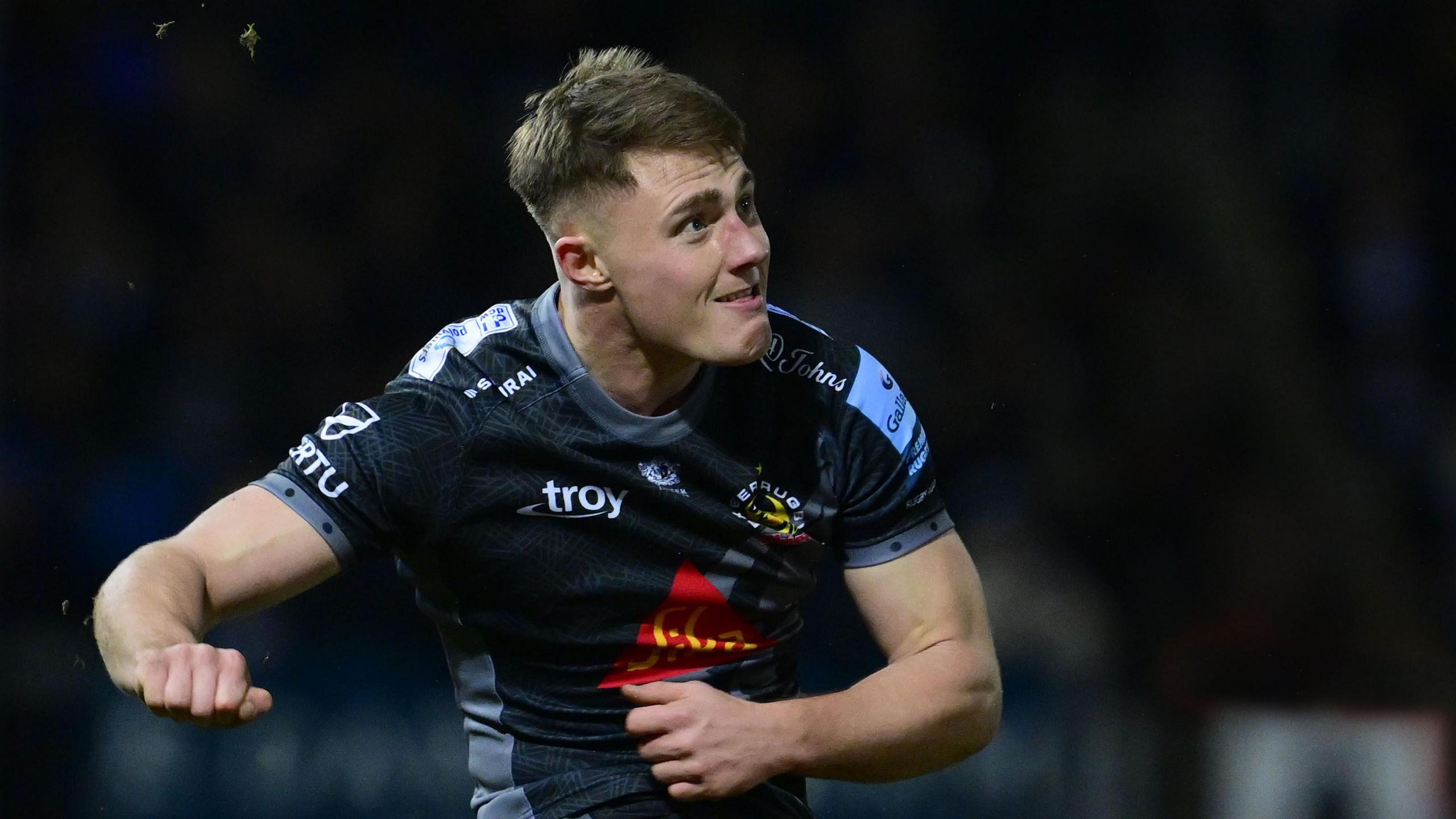 Will Haydon-Wood of Exeter Chiefs kicking for goal