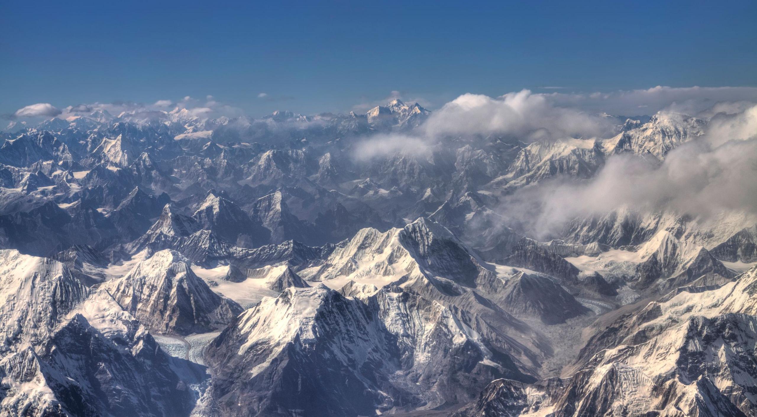 The Himalayan mountain range located in Nepal