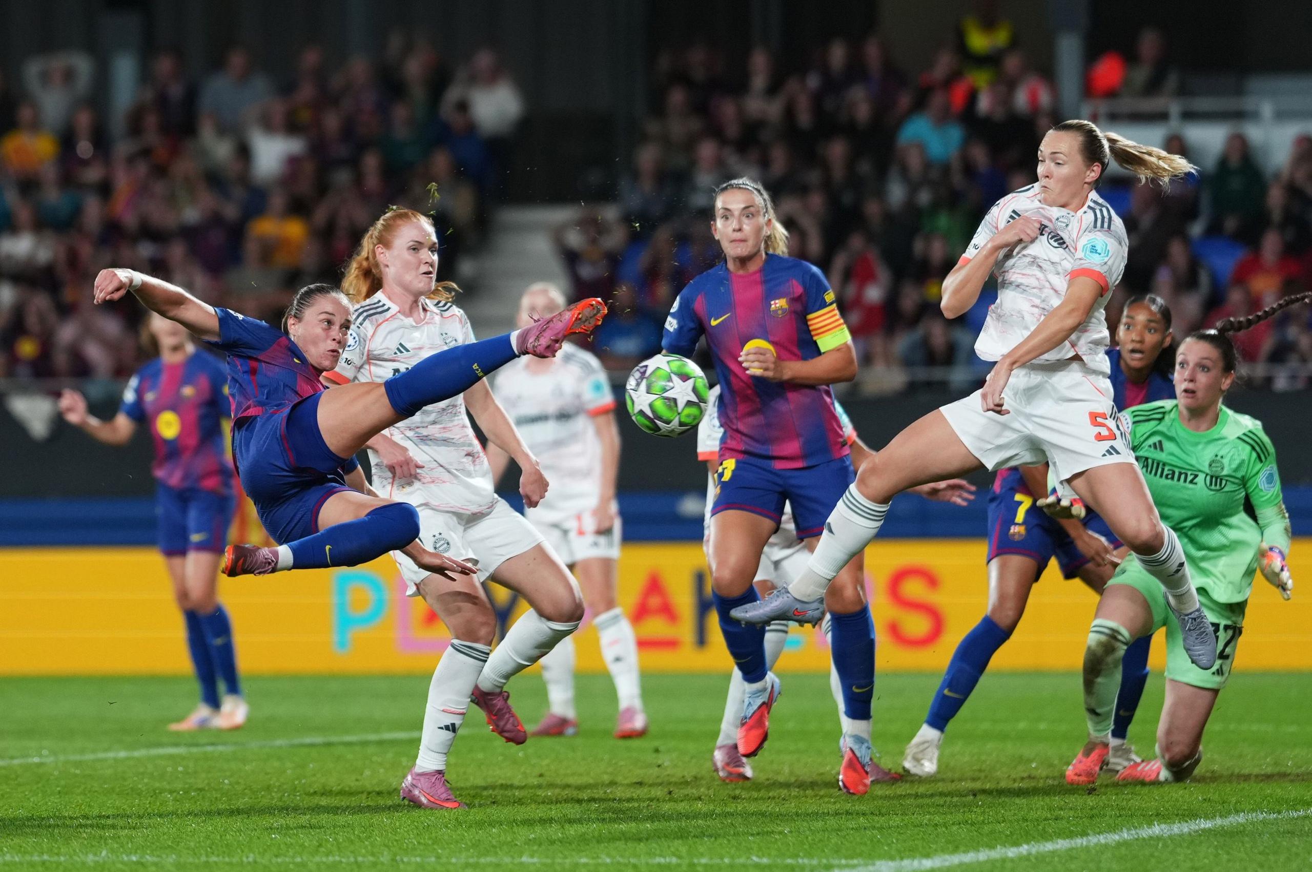 Ewa Pajor scores for Barcelona in their 7-1 over Bayern Munich in the Women's Champions League