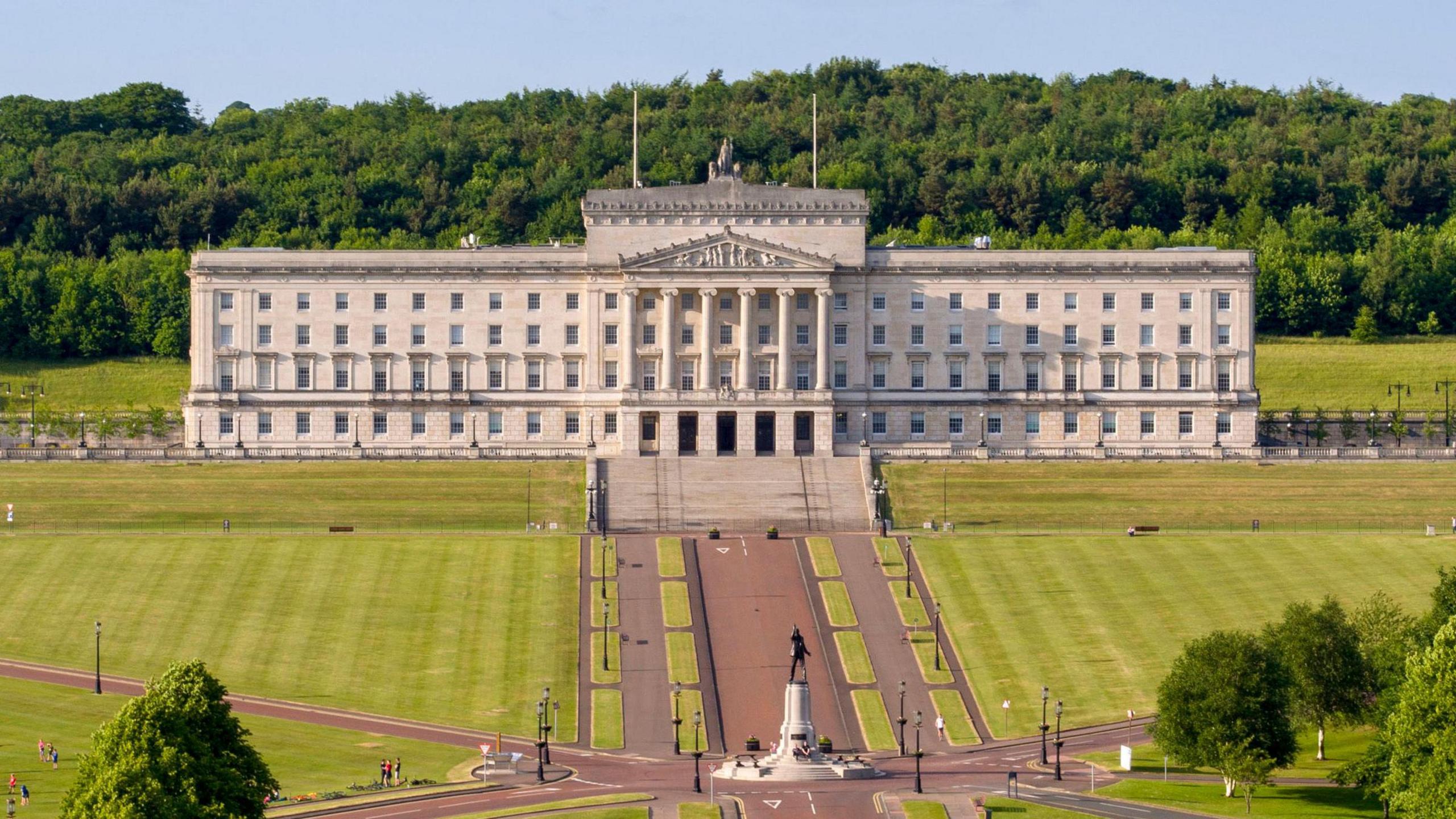 Far out shot of Parliament Buildings at Stormont on a sunny day