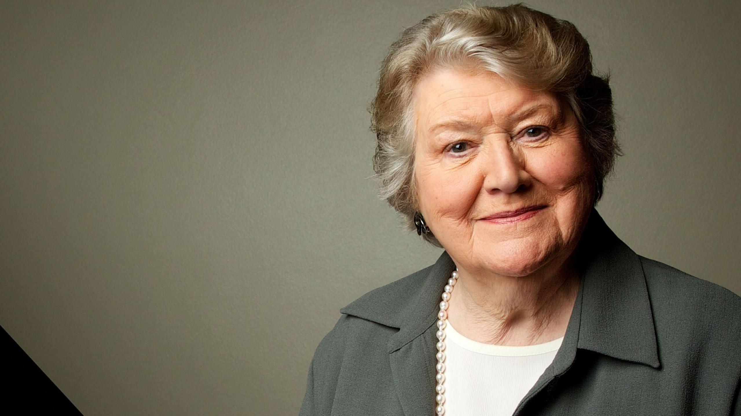 Patricia Routledge