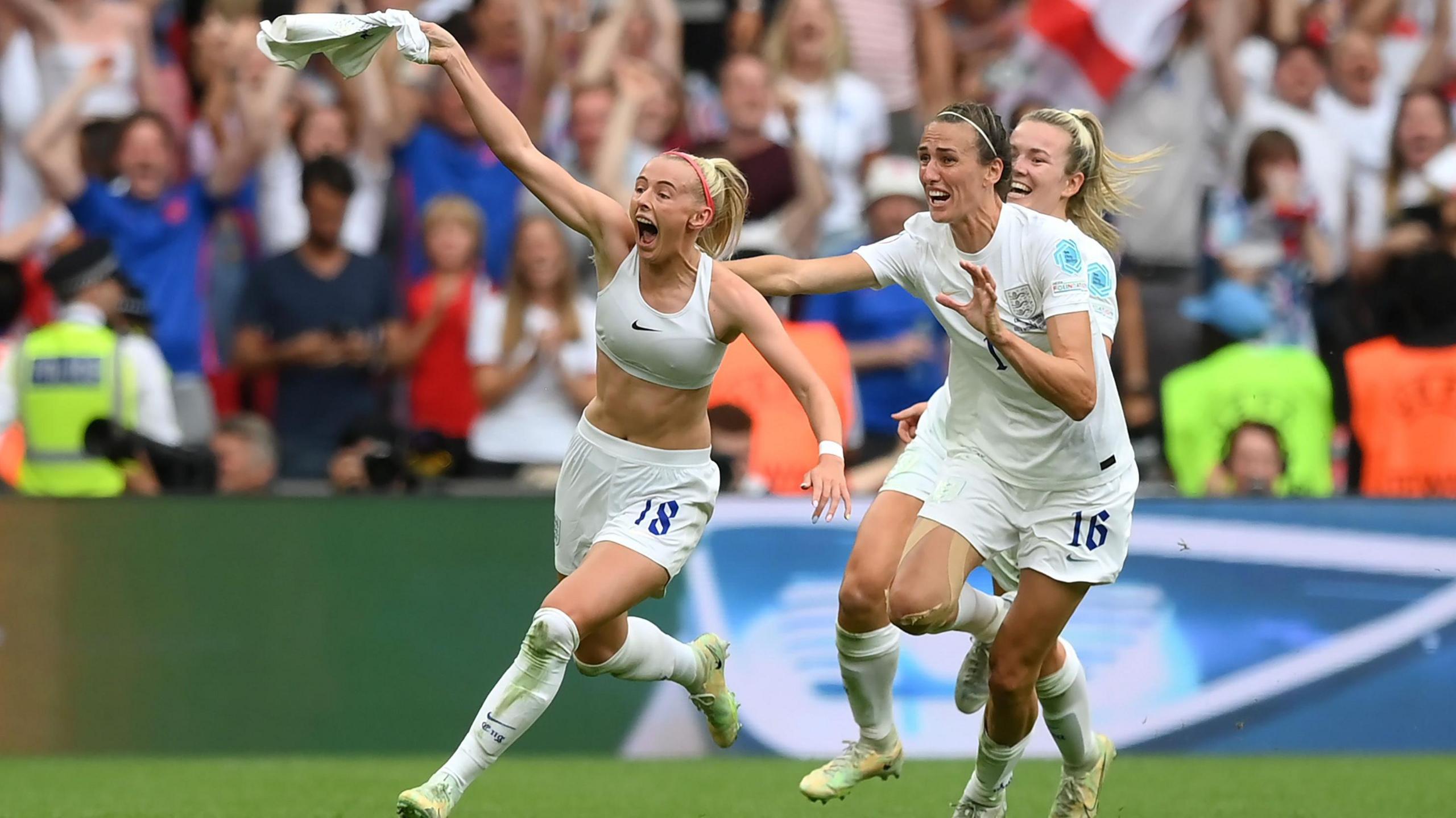 Chloe Kelly celebrating scoring the winning goal in the Euro 2022 final at Wembley