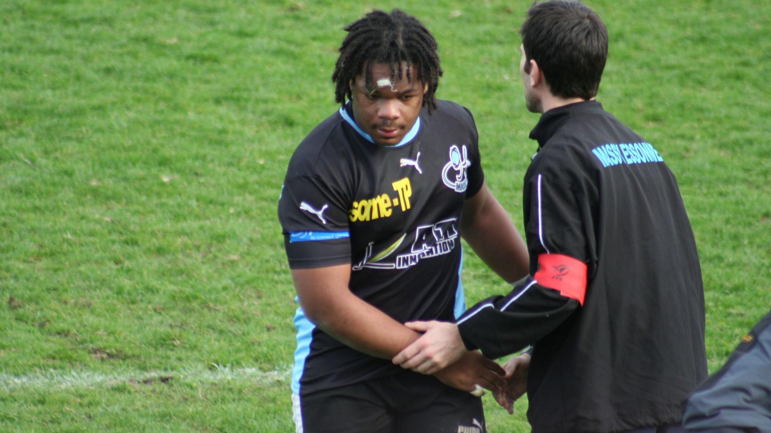 Mathieu Bastareaud playing for Massy