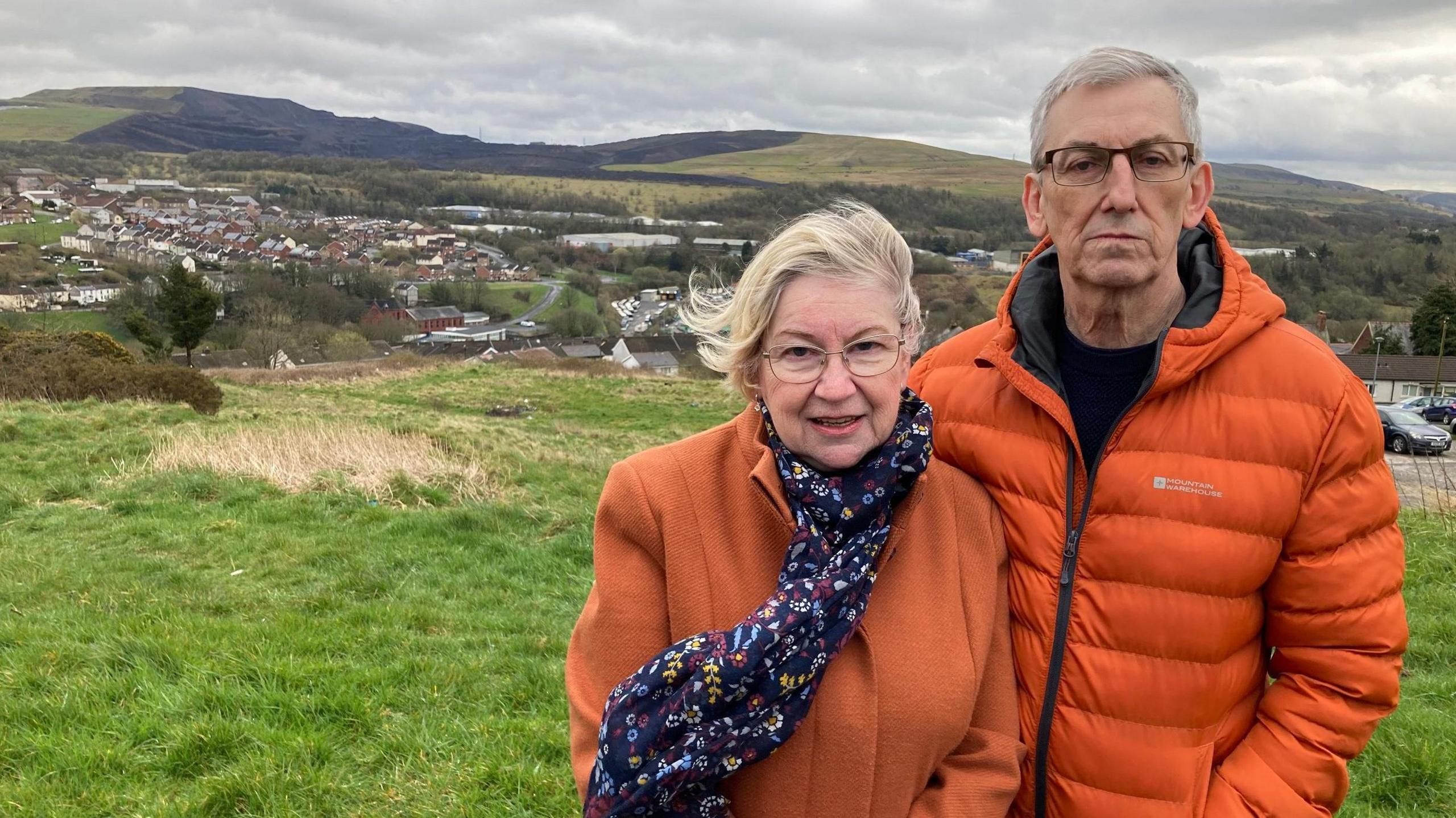 Chris and Alyson Austin stand near Ffos-y-Fran mine