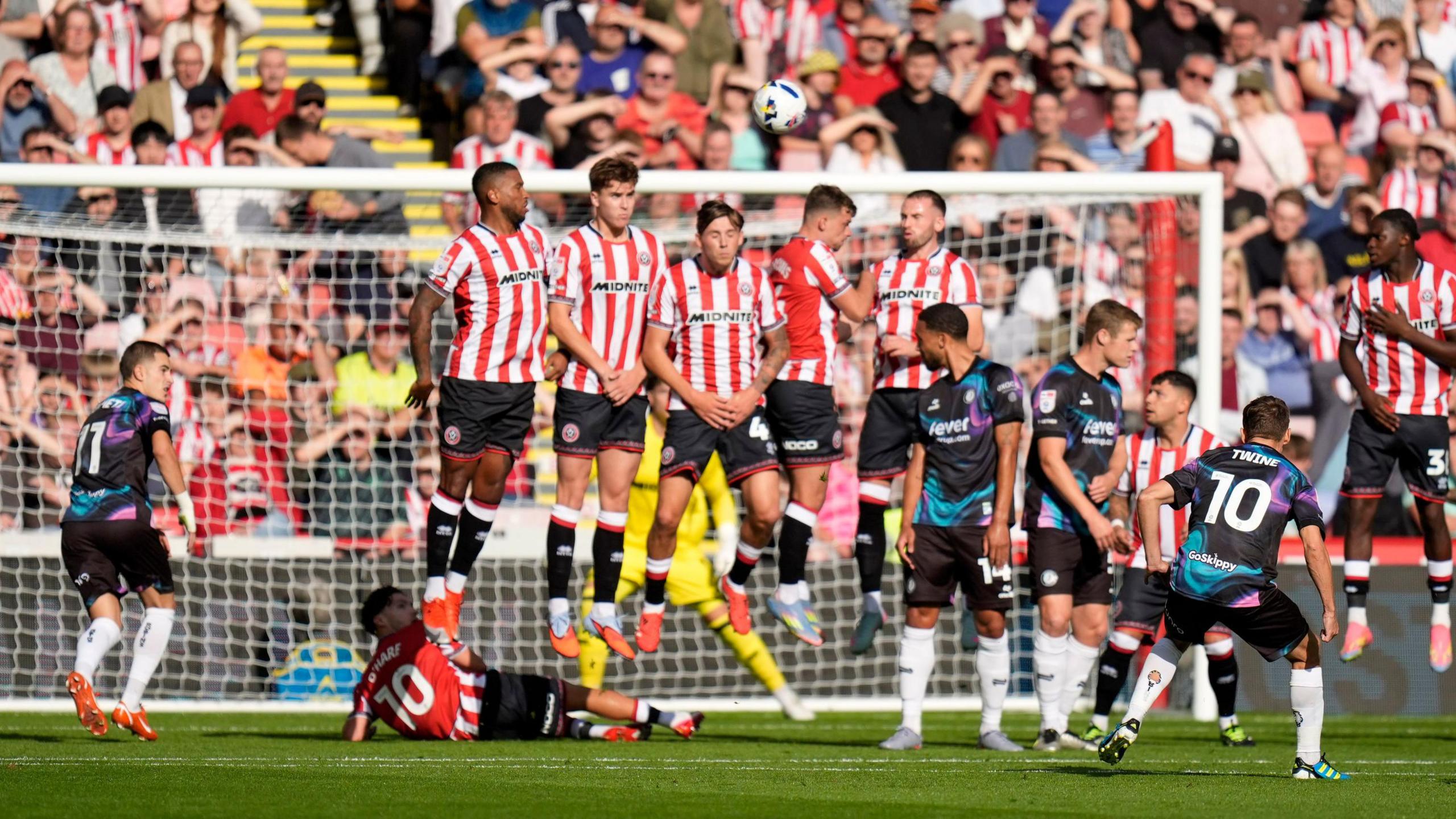 Scott Twine's superb free kick gives Bristol City an early lead at Bramall Lane