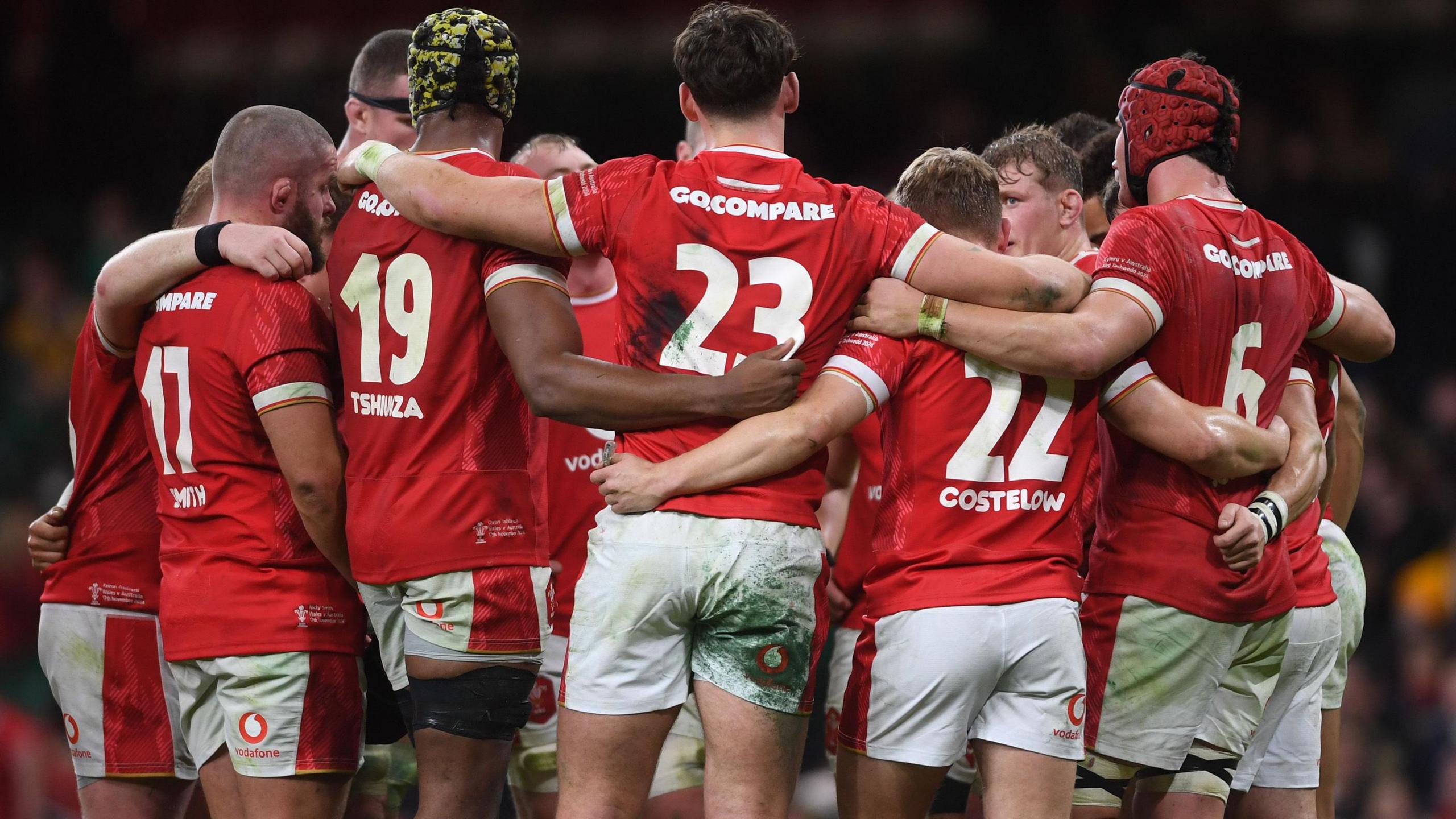 The Wales men's national senior side in a huddle