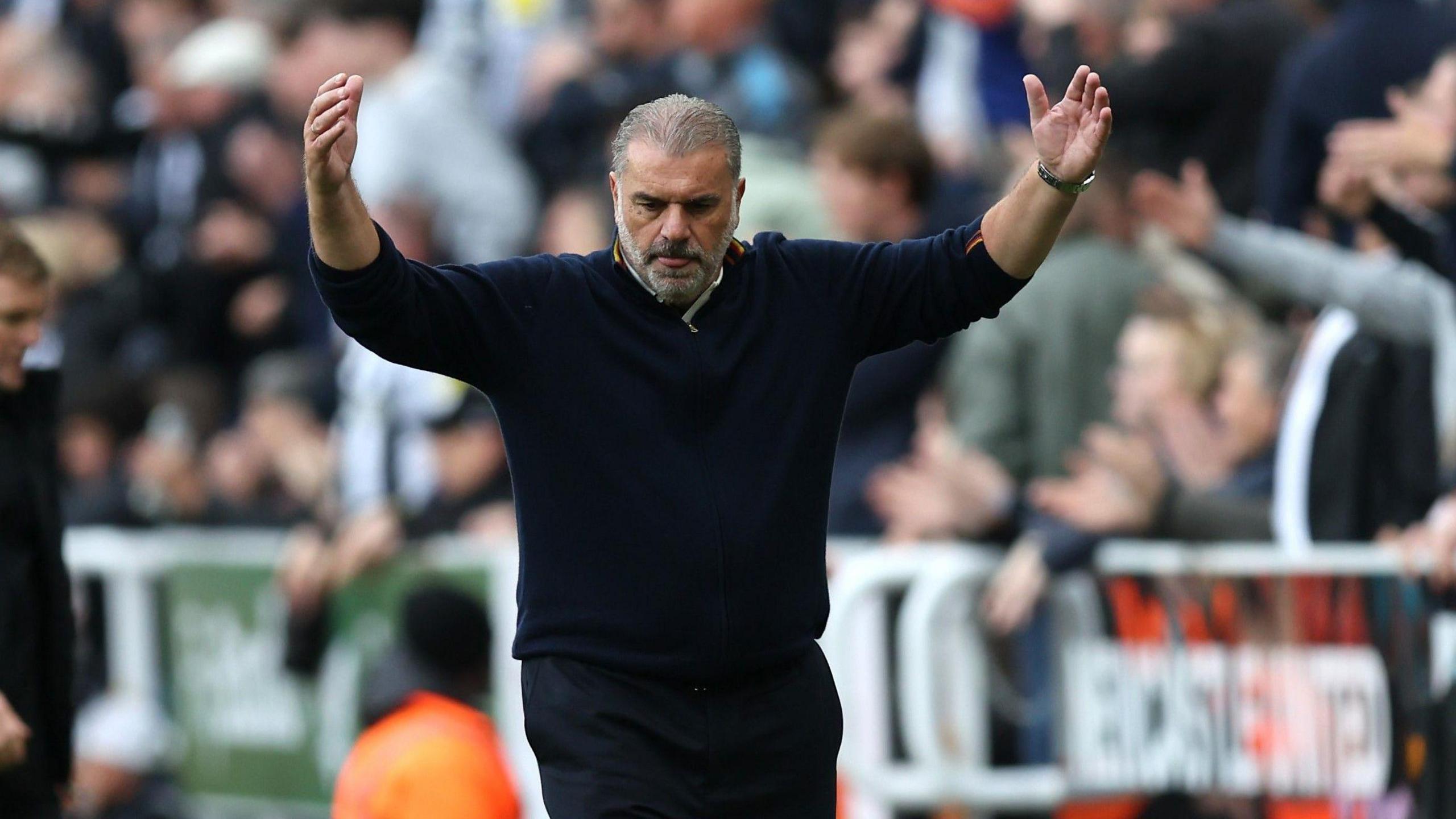 Ange Postecoglou reacts 