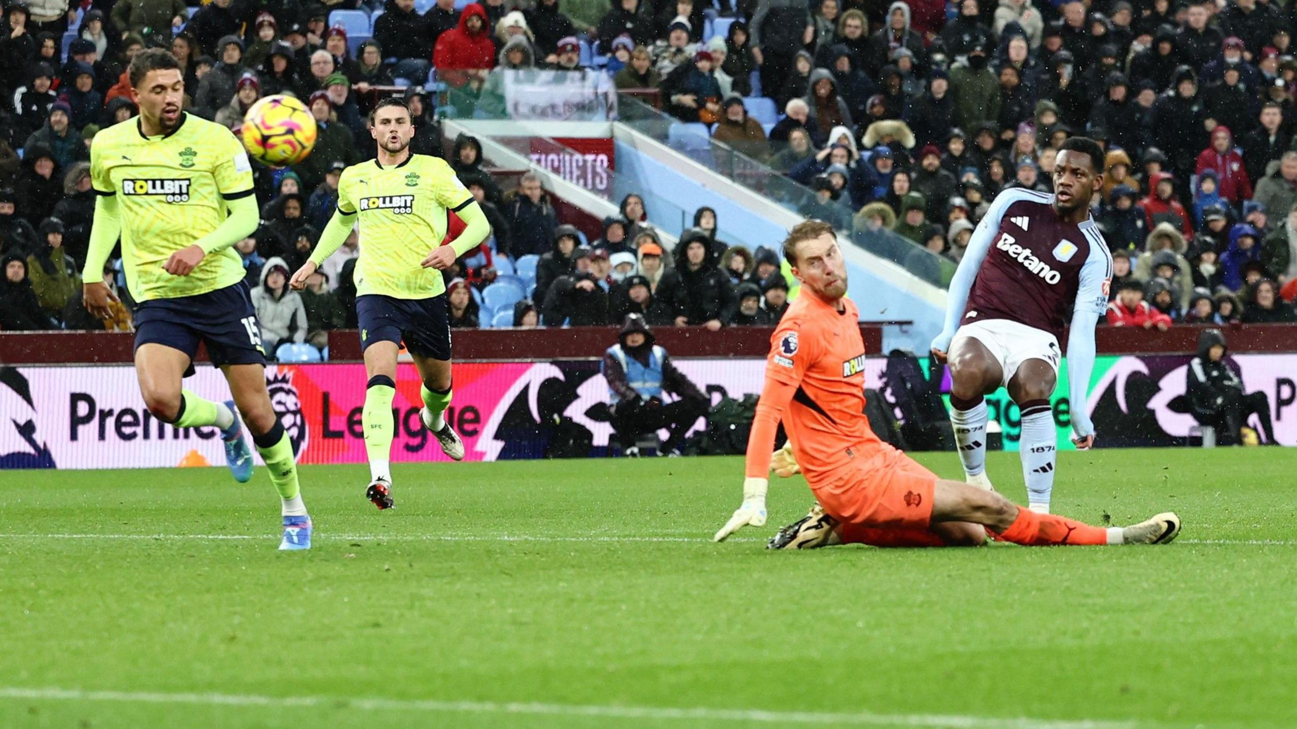 Jhon Duran lifts the ball past Joe Lumley to score the winner for Aston Villa. 