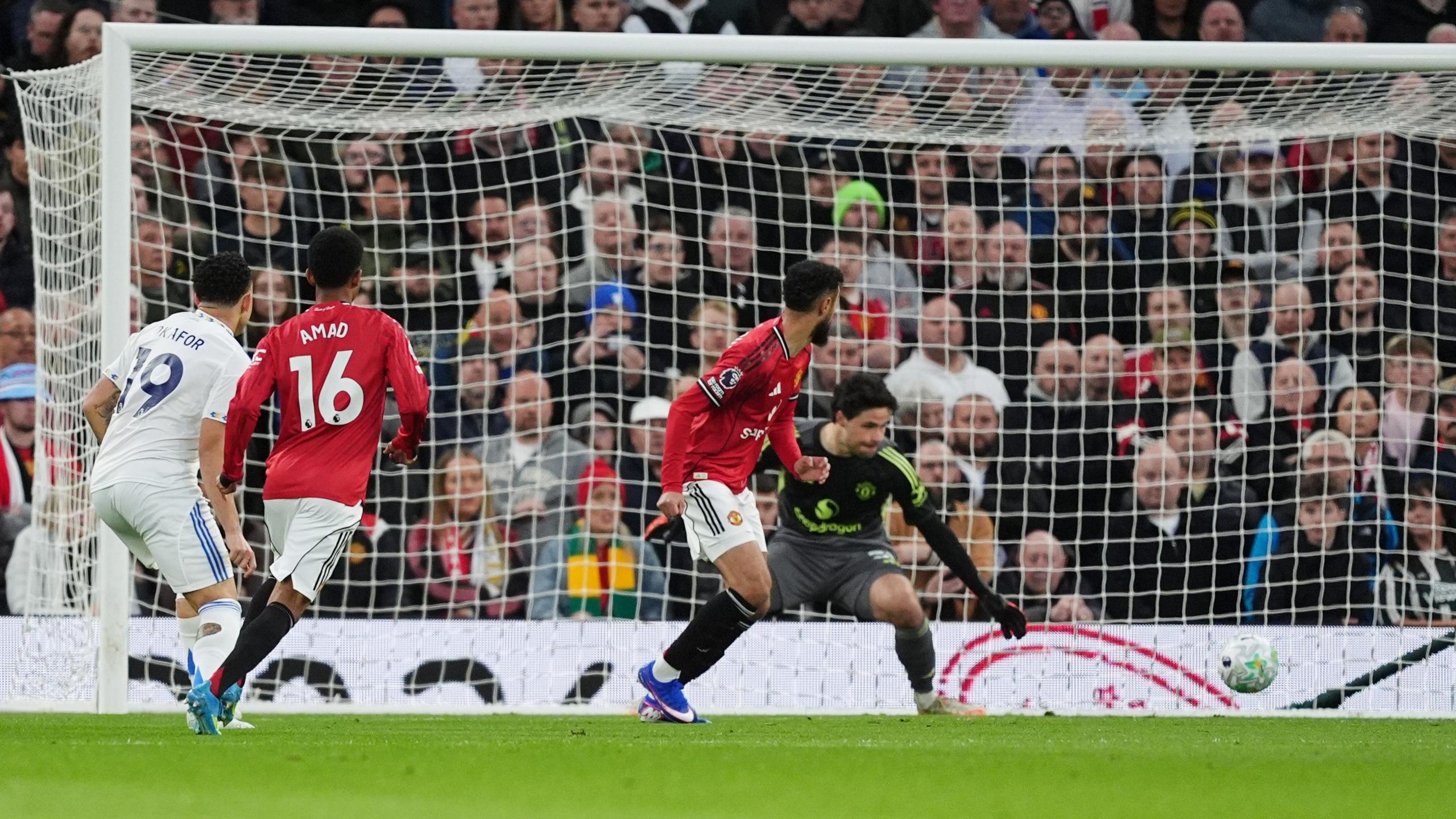 Leeds score against Manchester United