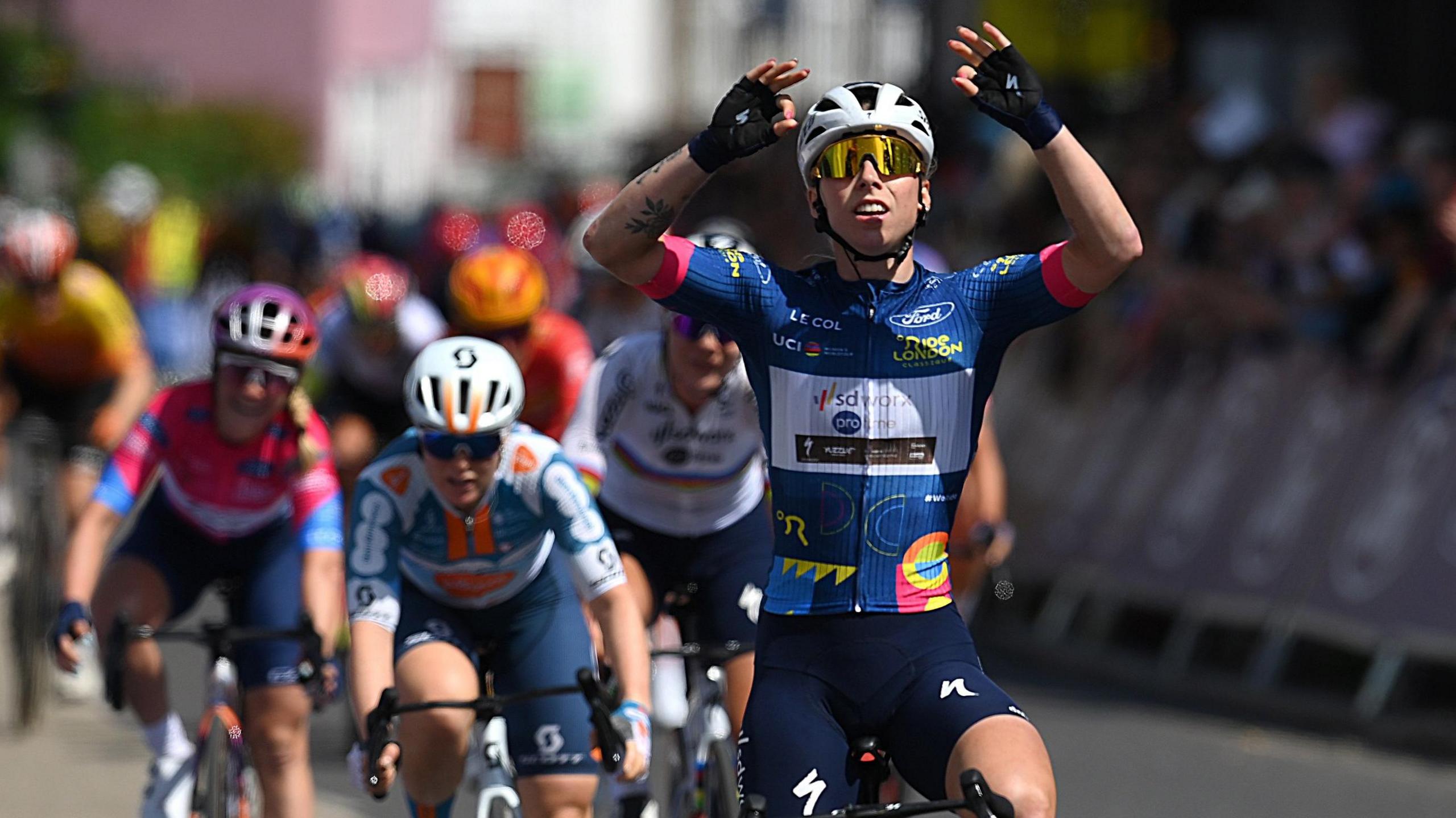 Lorena Wiebes celebrates winning stage two of the  RideLondon Classique