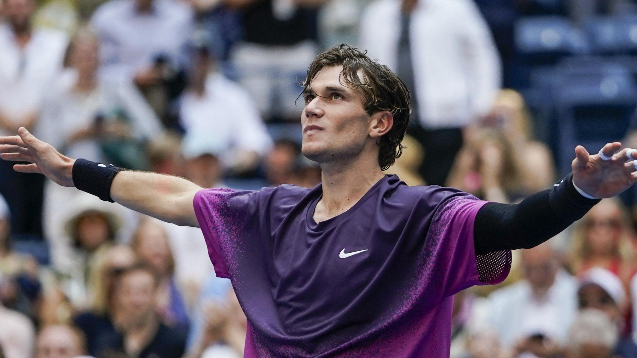 Jack Draper celebrates victory over Alex de Minaur at the US Open