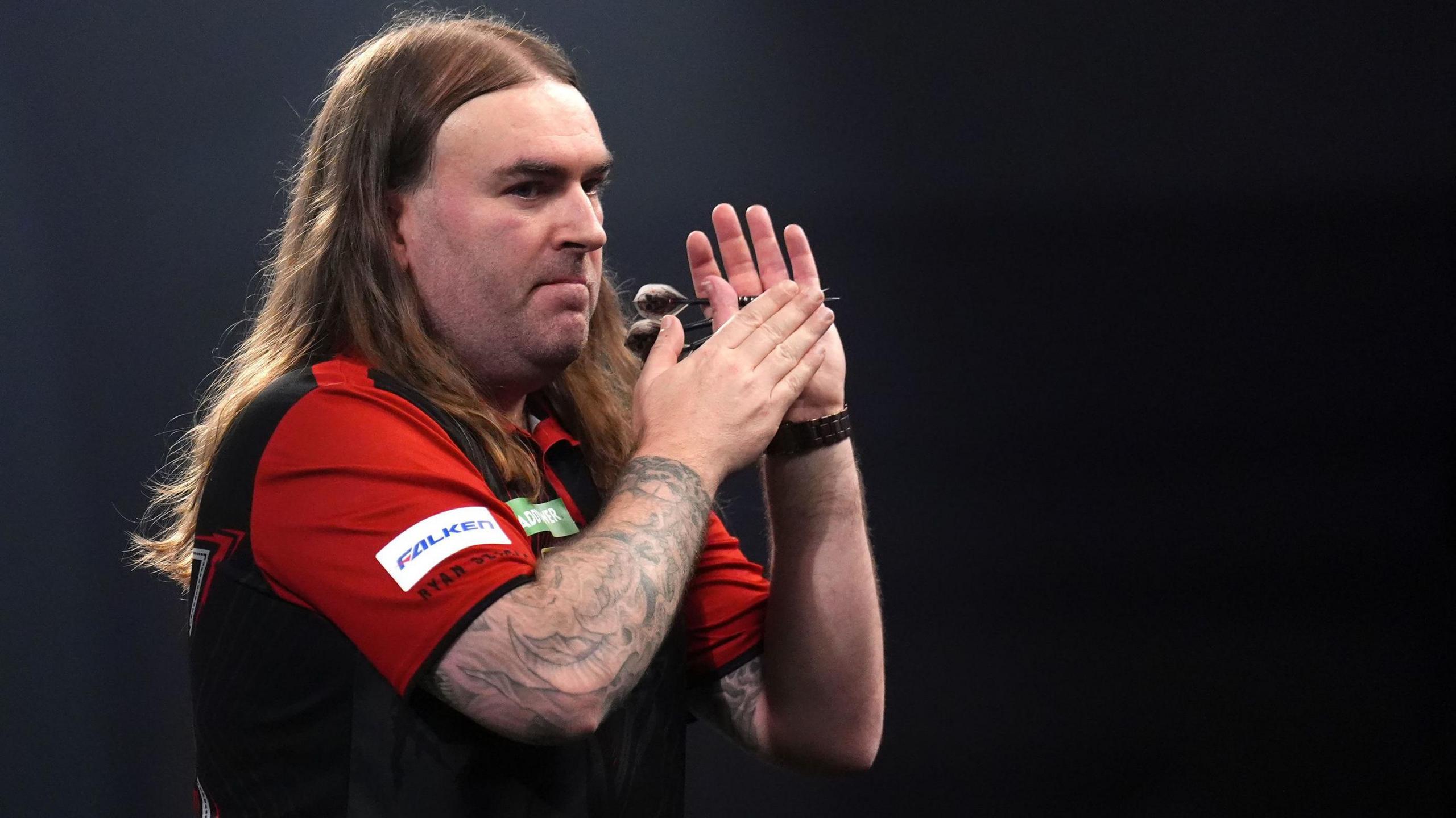 Ryan Searle celebrates his win over James Hurrell