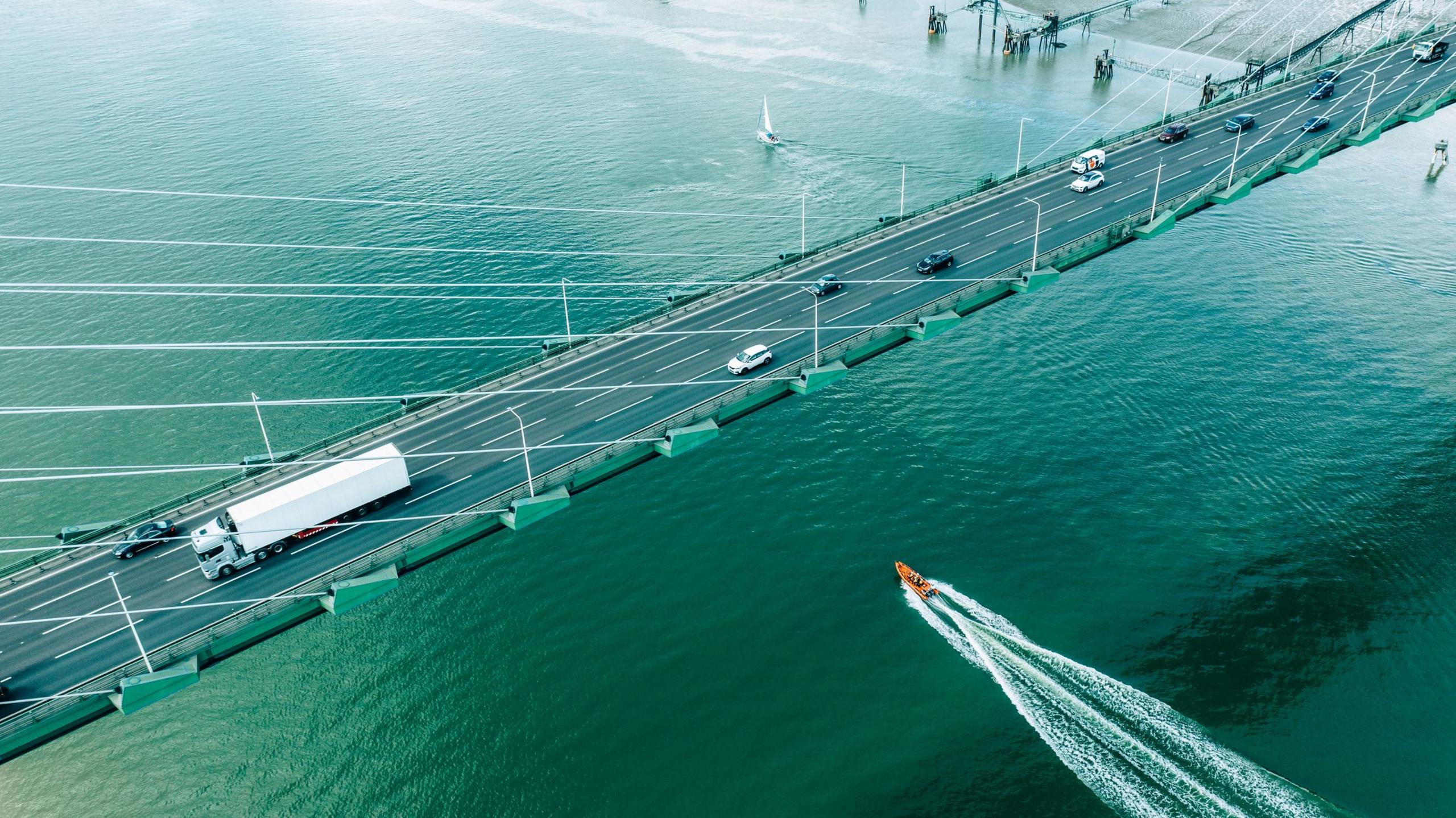 Arial view of the QEII bridge