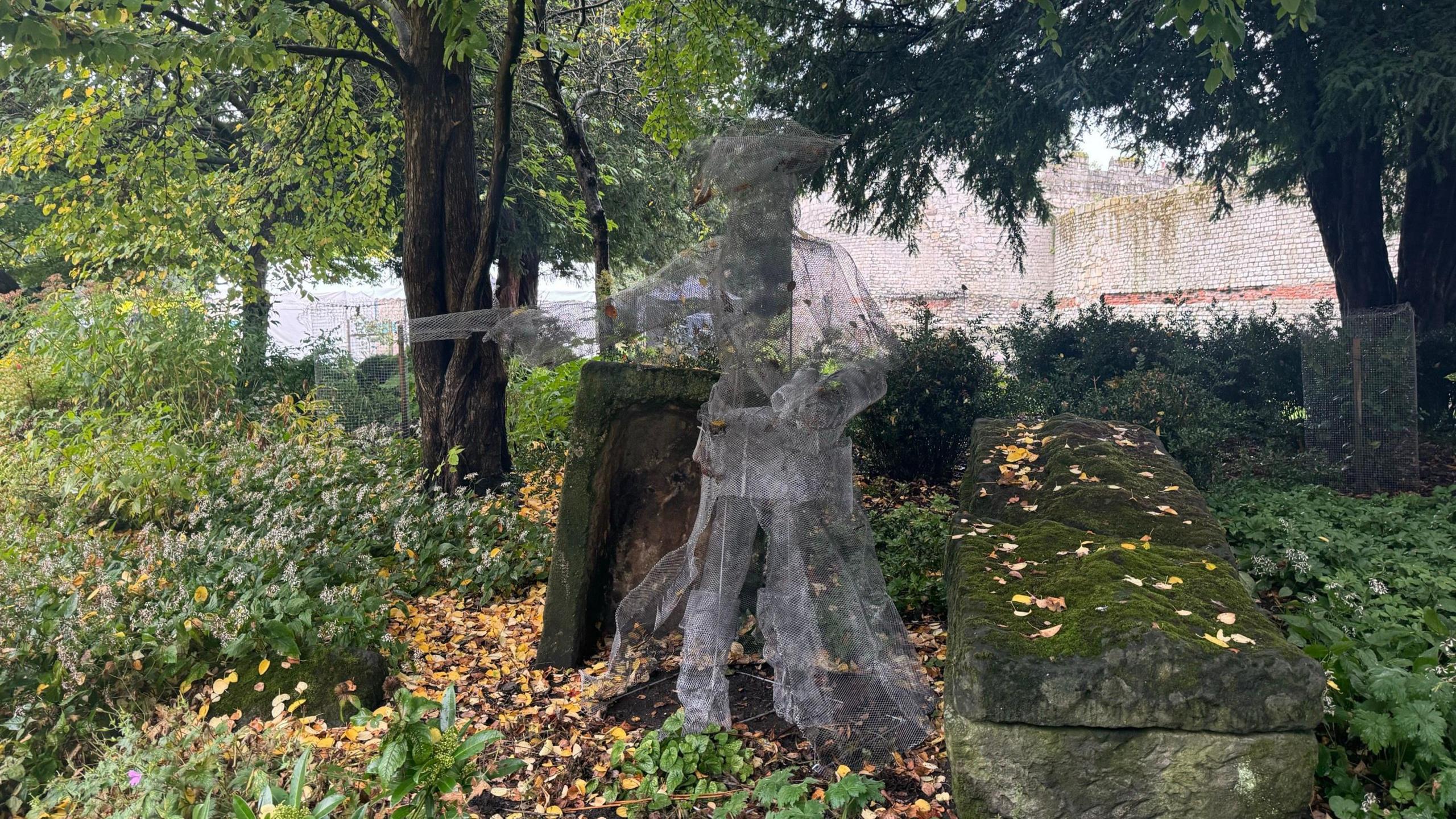 A wire sculpture depicting highwayman Dick Turpin